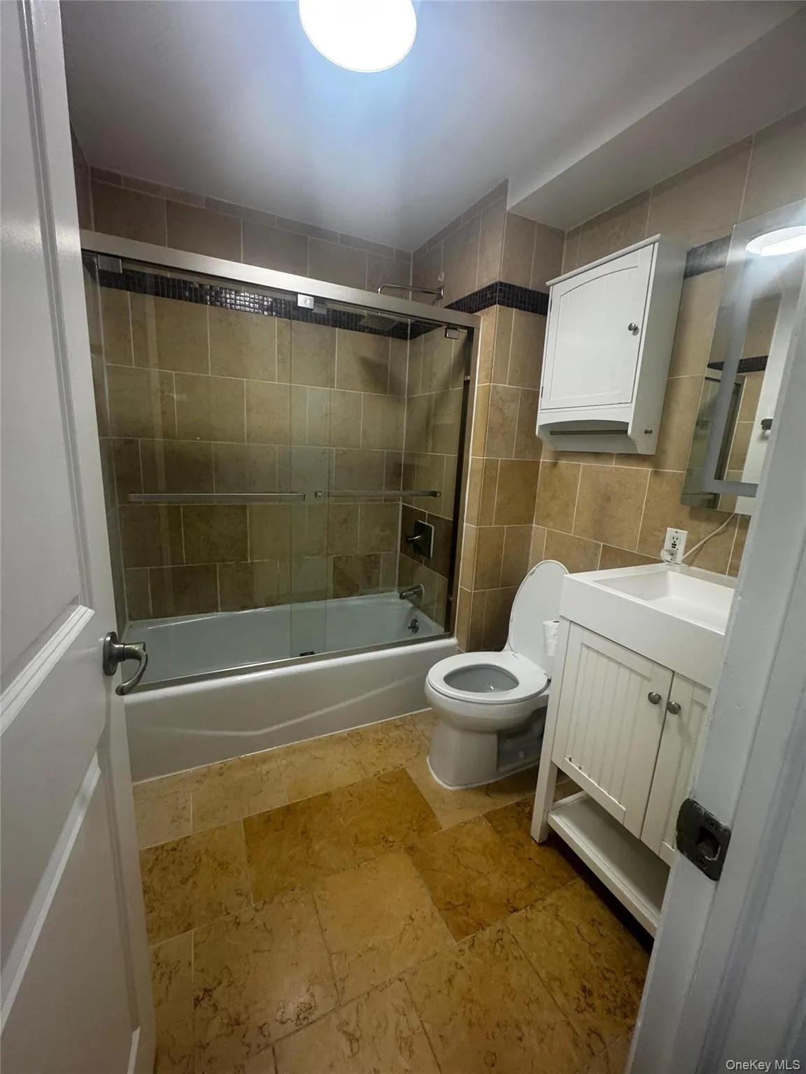 1490 Outlook Avenue, New York, NY, 1 Bedroom Bedrooms, 3 Rooms Rooms,1 BathroomBathrooms,Residential Lease,For Rent,Outlook,0,1012670 1490 Outlook Avenue, New York, NY, 1 Bedroom Bedrooms, 3 Rooms Rooms,1 BathroomBathrooms,Residential Lease,For Rent,Outlook,0,1012670