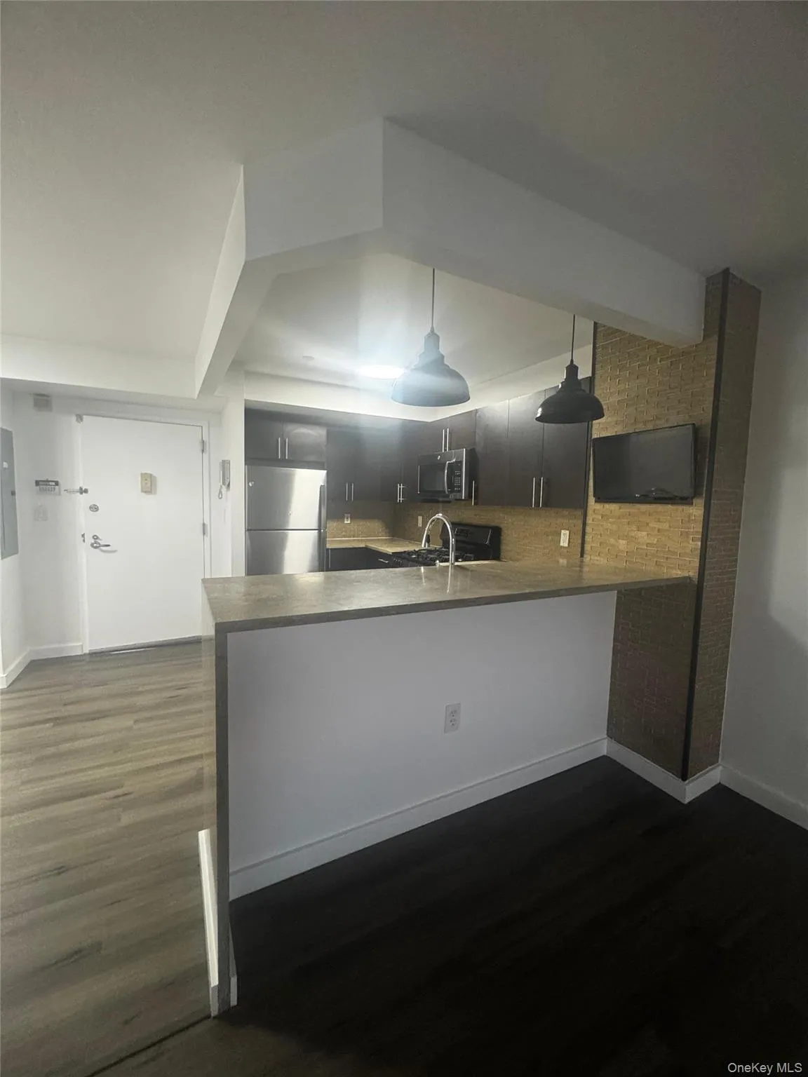 1490 Outlook Avenue, New York, NY, 1 Bedroom Bedrooms, 3 Rooms Rooms,1 BathroomBathrooms,Residential Lease,For Rent,Outlook,0,1012670 1490 Outlook Avenue, New York, NY, 1 Bedroom Bedrooms, 3 Rooms Rooms,1 BathroomBathrooms,Residential Lease,For Rent,Outlook,0,1012670