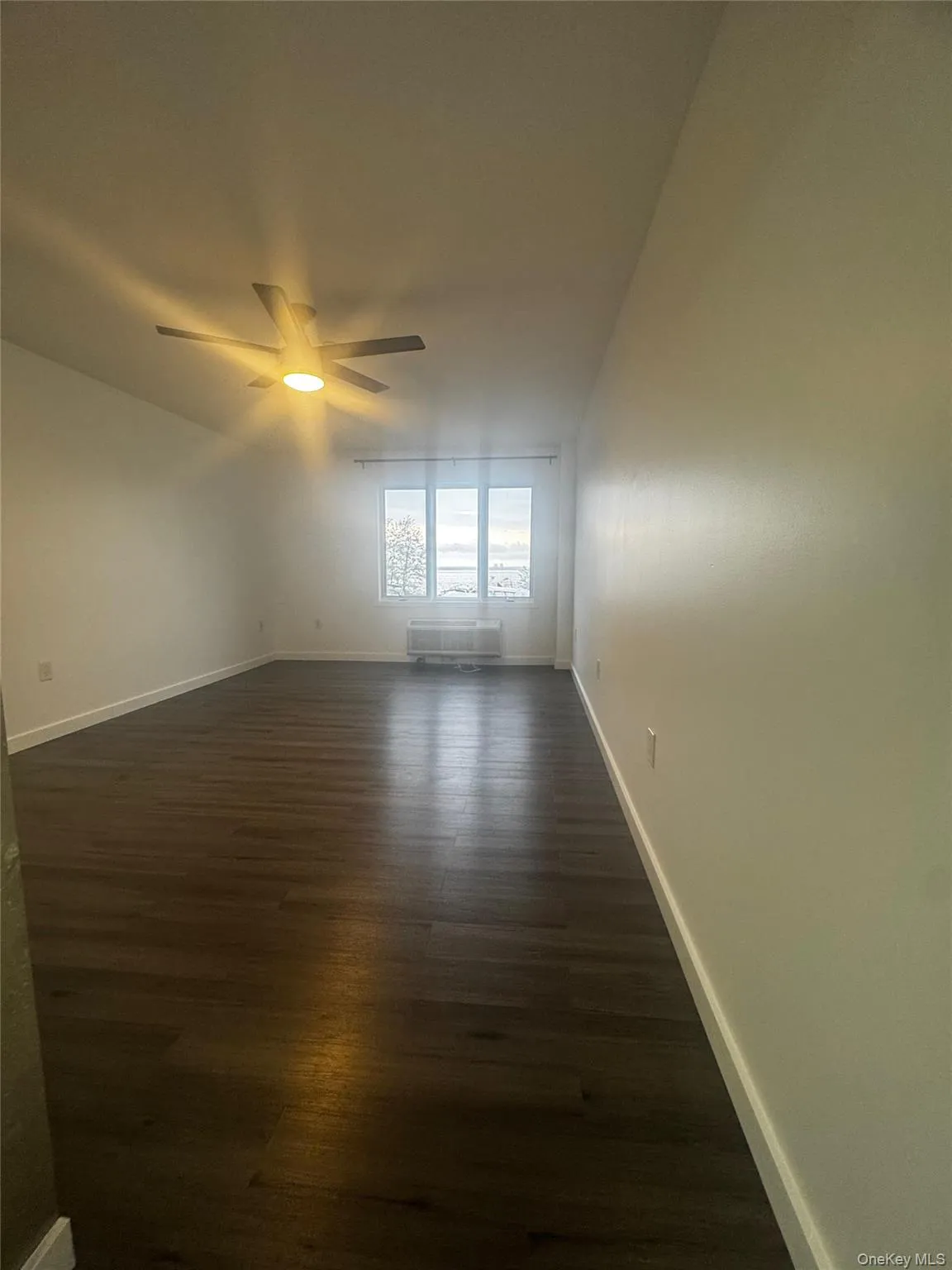 1490 Outlook Avenue, New York, NY, 1 Bedroom Bedrooms, 3 Rooms Rooms,1 BathroomBathrooms,Residential Lease,For Rent,Outlook,0,1012670 1490 Outlook Avenue, New York, NY, 1 Bedroom Bedrooms, 3 Rooms Rooms,1 BathroomBathrooms,Residential Lease,For Rent,Outlook,0,1012670