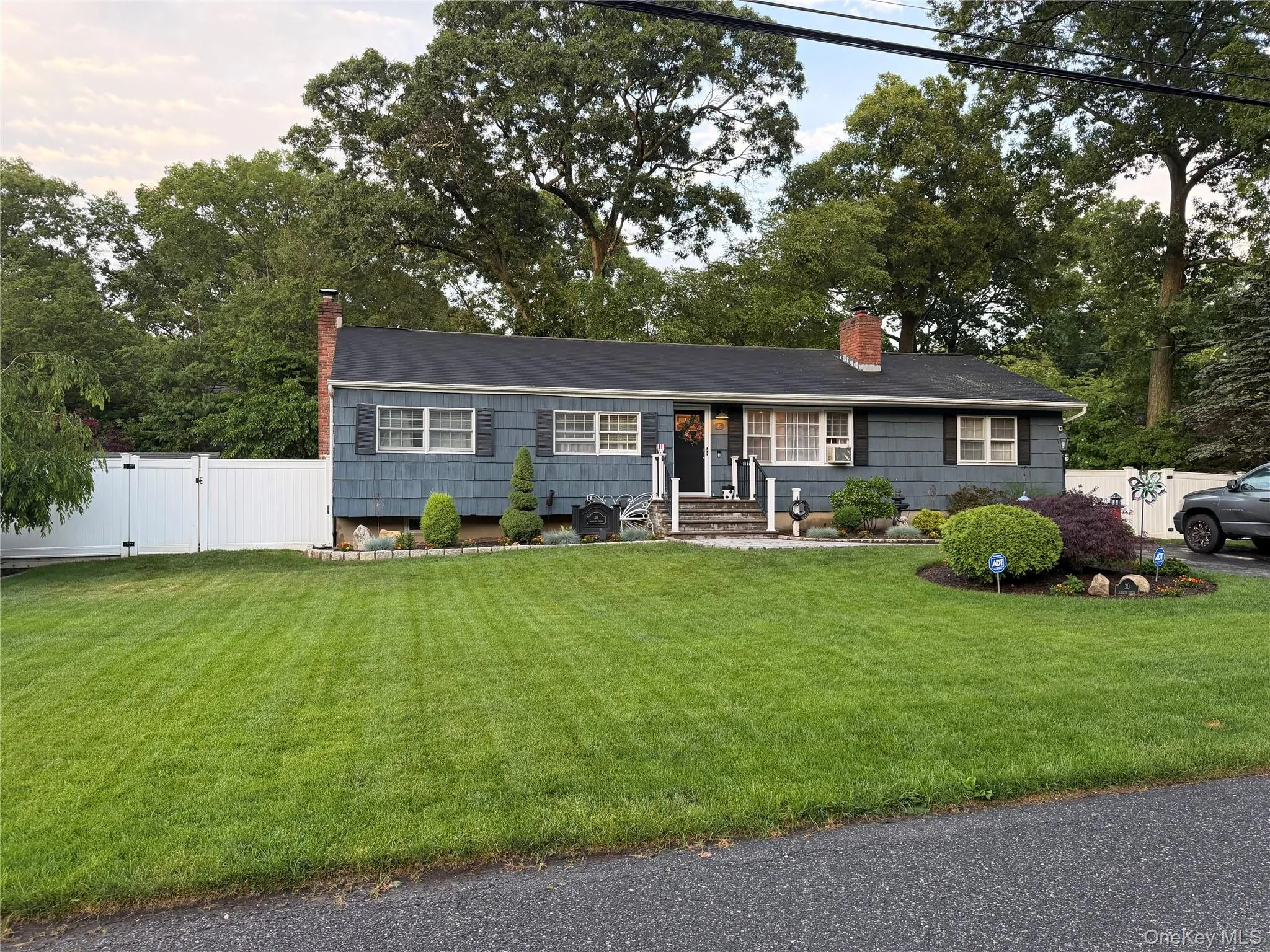 30 Marbeth Circle, Brookhaven, NY, 3 Bedrooms Bedrooms, 6 Rooms Rooms,2 BathroomsBathrooms,Residential,For Rent,Marbeth,0,1012676 30 Marbeth Circle, Brookhaven, NY, 3 Bedrooms Bedrooms, 6 Rooms Rooms,2 BathroomsBathrooms,Residential,For Rent,Marbeth,0,1012676