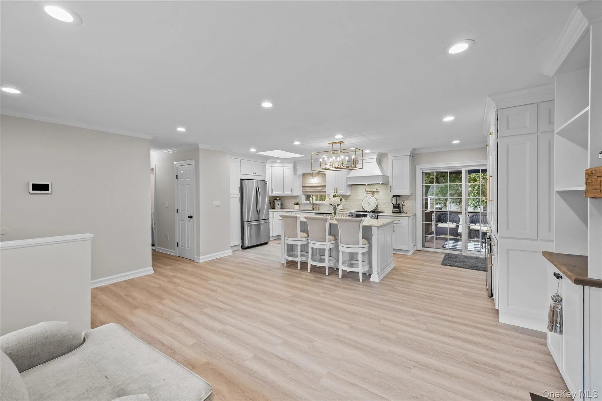 30 Marbeth Circle, Brookhaven, NY, 3 Bedrooms Bedrooms, 6 Rooms Rooms,2 BathroomsBathrooms,Residential,For Rent,Marbeth,0,1012676 30 Marbeth Circle, Brookhaven, NY, 3 Bedrooms Bedrooms, 6 Rooms Rooms,2 BathroomsBathrooms,Residential,For Rent,Marbeth,0,1012676