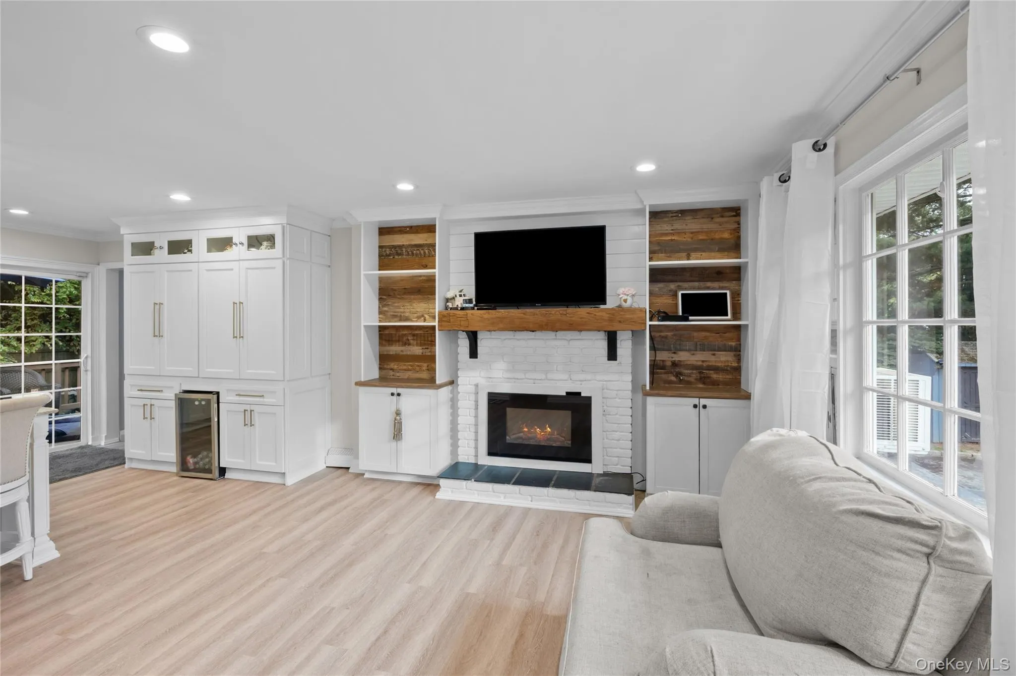 30 Marbeth Circle, Brookhaven, NY, 3 Bedrooms Bedrooms, 6 Rooms Rooms,2 BathroomsBathrooms,Residential,For Rent,Marbeth,0,1012676 30 Marbeth Circle, Brookhaven, NY, 3 Bedrooms Bedrooms, 6 Rooms Rooms,2 BathroomsBathrooms,Residential,For Rent,Marbeth,0,1012676