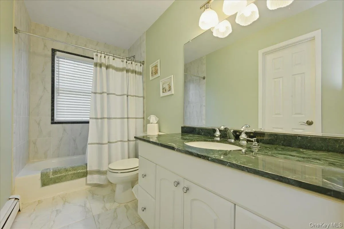 32 Scenic Hills Drive, Brookhaven, NY, 3 Bedrooms Bedrooms, 7 Rooms Rooms,1 BathroomBathrooms,Residential,For Rent,Scenic Hills,0,1012677 32 Scenic Hills Drive, Brookhaven, NY, 3 Bedrooms Bedrooms, 7 Rooms Rooms,1 BathroomBathrooms,Residential,For Rent,Scenic Hills,0,1012677