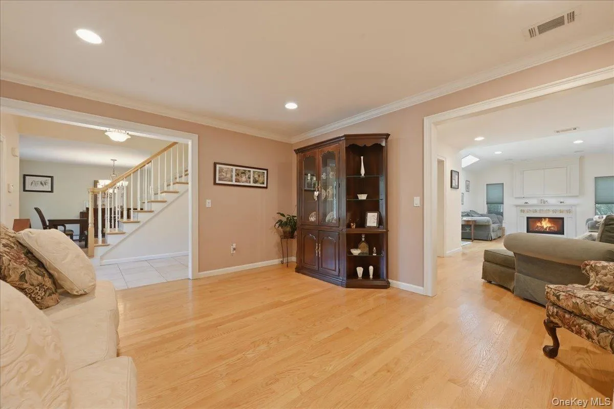 32 Scenic Hills Drive, Brookhaven, NY, 3 Bedrooms Bedrooms, 7 Rooms Rooms,1 BathroomBathrooms,Residential,For Rent,Scenic Hills,0,1012677 32 Scenic Hills Drive, Brookhaven, NY, 3 Bedrooms Bedrooms, 7 Rooms Rooms,1 BathroomBathrooms,Residential,For Rent,Scenic Hills,0,1012677