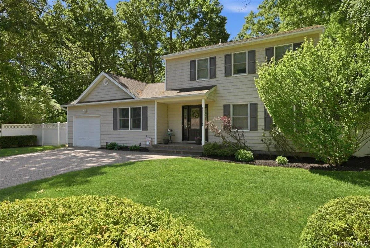 32 Scenic Hills Drive, Brookhaven, NY, 3 Bedrooms Bedrooms, 7 Rooms Rooms,1 BathroomBathrooms,Residential,For Rent,Scenic Hills,0,1012677 32 Scenic Hills Drive, Brookhaven, NY, 3 Bedrooms Bedrooms, 7 Rooms Rooms,1 BathroomBathrooms,Residential,For Rent,Scenic Hills,0,1012677