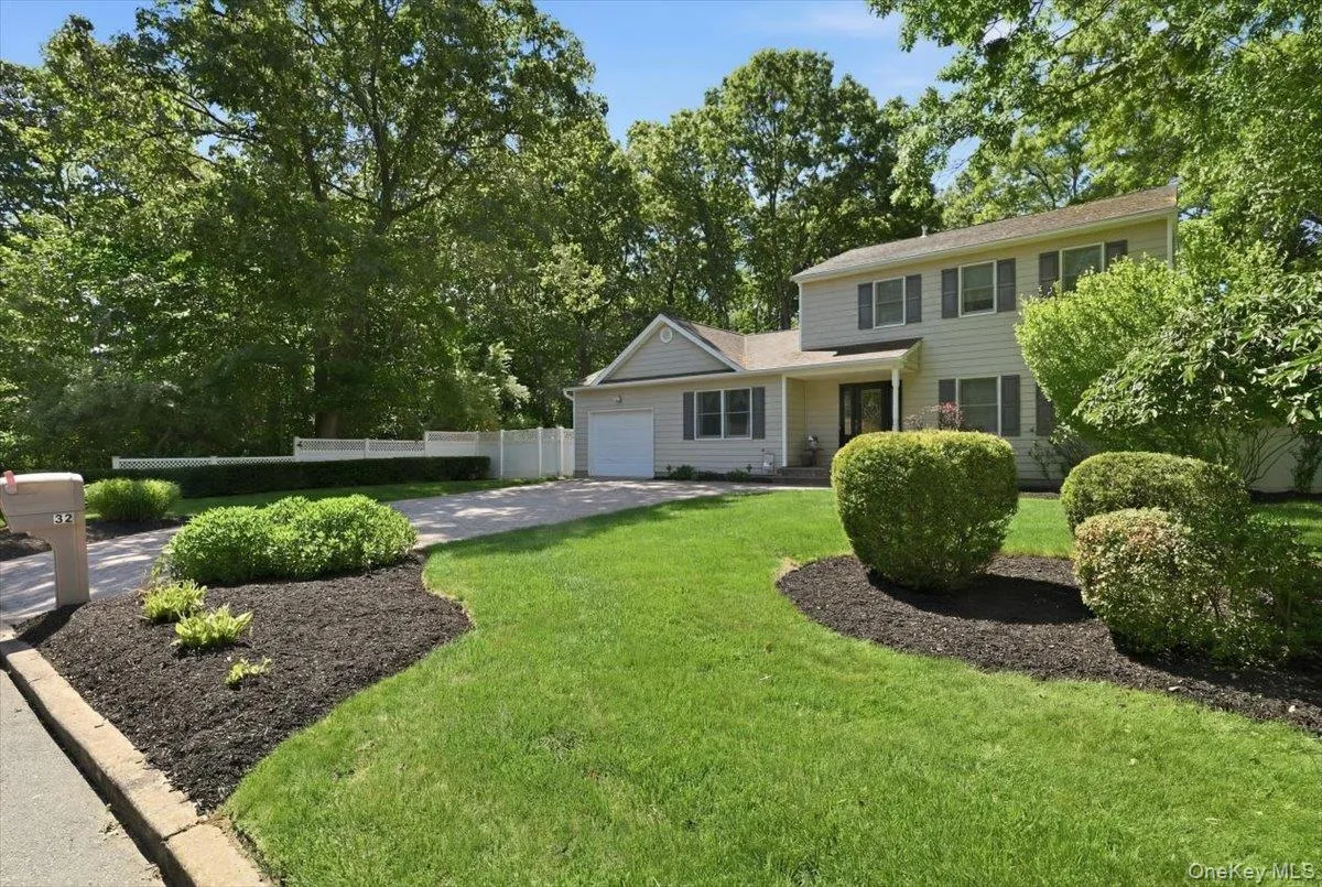 32 Scenic Hills Drive, Brookhaven, NY, 3 Bedrooms Bedrooms, 7 Rooms Rooms,1 BathroomBathrooms,Residential,For Rent,Scenic Hills,0,1012677 32 Scenic Hills Drive, Brookhaven, NY, 3 Bedrooms Bedrooms, 7 Rooms Rooms,1 BathroomBathrooms,Residential,For Rent,Scenic Hills,0,1012677