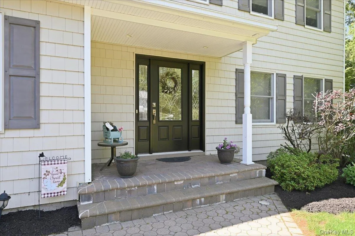 32 Scenic Hills Drive, Brookhaven, NY, 3 Bedrooms Bedrooms, 7 Rooms Rooms,1 BathroomBathrooms,Residential,For Rent,Scenic Hills,0,1012677 32 Scenic Hills Drive, Brookhaven, NY, 3 Bedrooms Bedrooms, 7 Rooms Rooms,1 BathroomBathrooms,Residential,For Rent,Scenic Hills,0,1012677