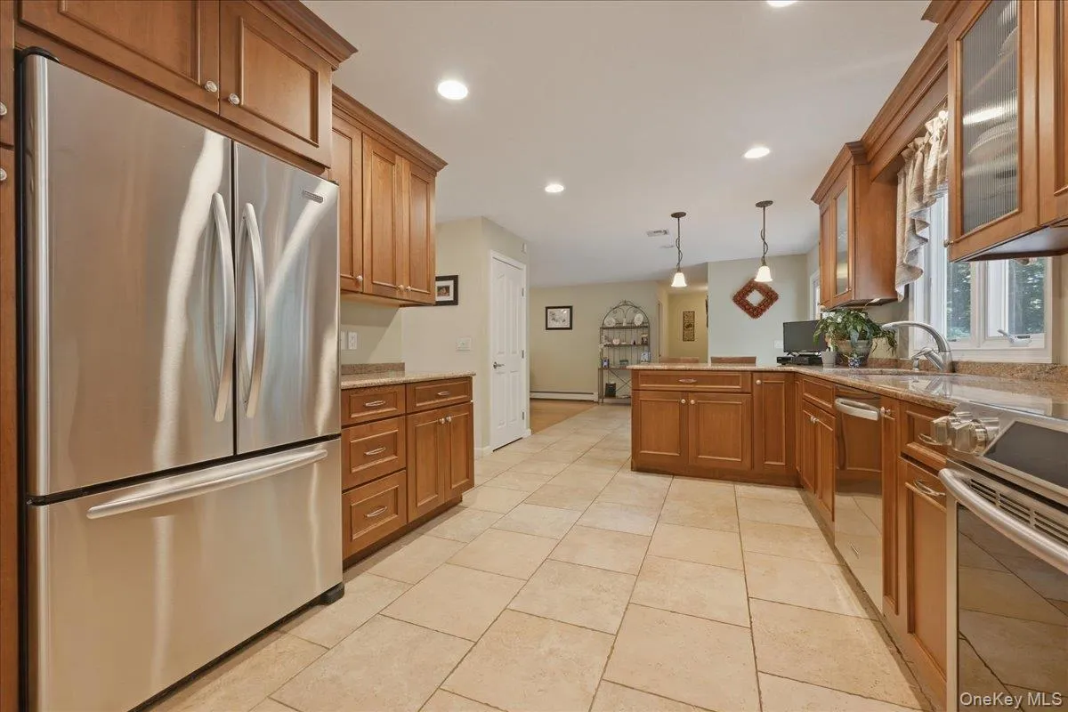 32 Scenic Hills Drive, Brookhaven, NY, 3 Bedrooms Bedrooms, 7 Rooms Rooms,1 BathroomBathrooms,Residential,For Rent,Scenic Hills,0,1012677 32 Scenic Hills Drive, Brookhaven, NY, 3 Bedrooms Bedrooms, 7 Rooms Rooms,1 BathroomBathrooms,Residential,For Rent,Scenic Hills,0,1012677