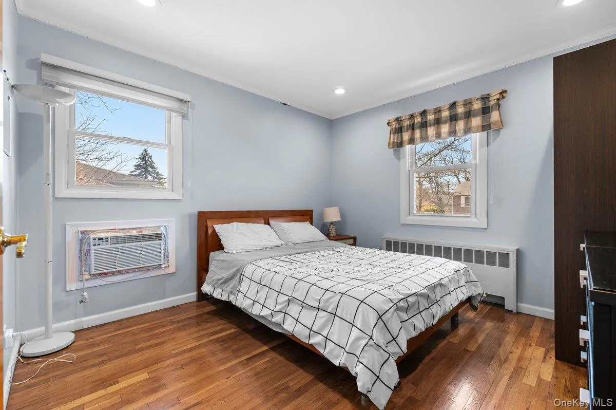20 Pickwick Drive, Oyster Bay, NY, 3 Bedrooms Bedrooms, 7 Rooms Rooms,2 BathroomsBathrooms,Residential Lease,For Rent,Pickwick,0,1012681 20 Pickwick Drive, Oyster Bay, NY, 3 Bedrooms Bedrooms, 7 Rooms Rooms,2 BathroomsBathrooms,Residential Lease,For Rent,Pickwick,0,1012681