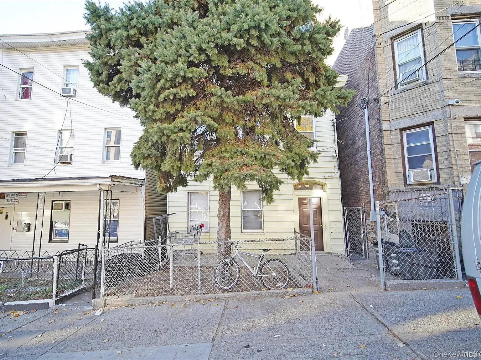 45 Linden Street, Yonkers, NY, 2 Bedrooms Bedrooms, 5 Rooms Rooms,1 BathroomBathrooms,Residential Lease,For Rent,Linden,0,1012687 45 Linden Street, Yonkers, NY, 2 Bedrooms Bedrooms, 5 Rooms Rooms,1 BathroomBathrooms,Residential Lease,For Rent,Linden,0,1012687