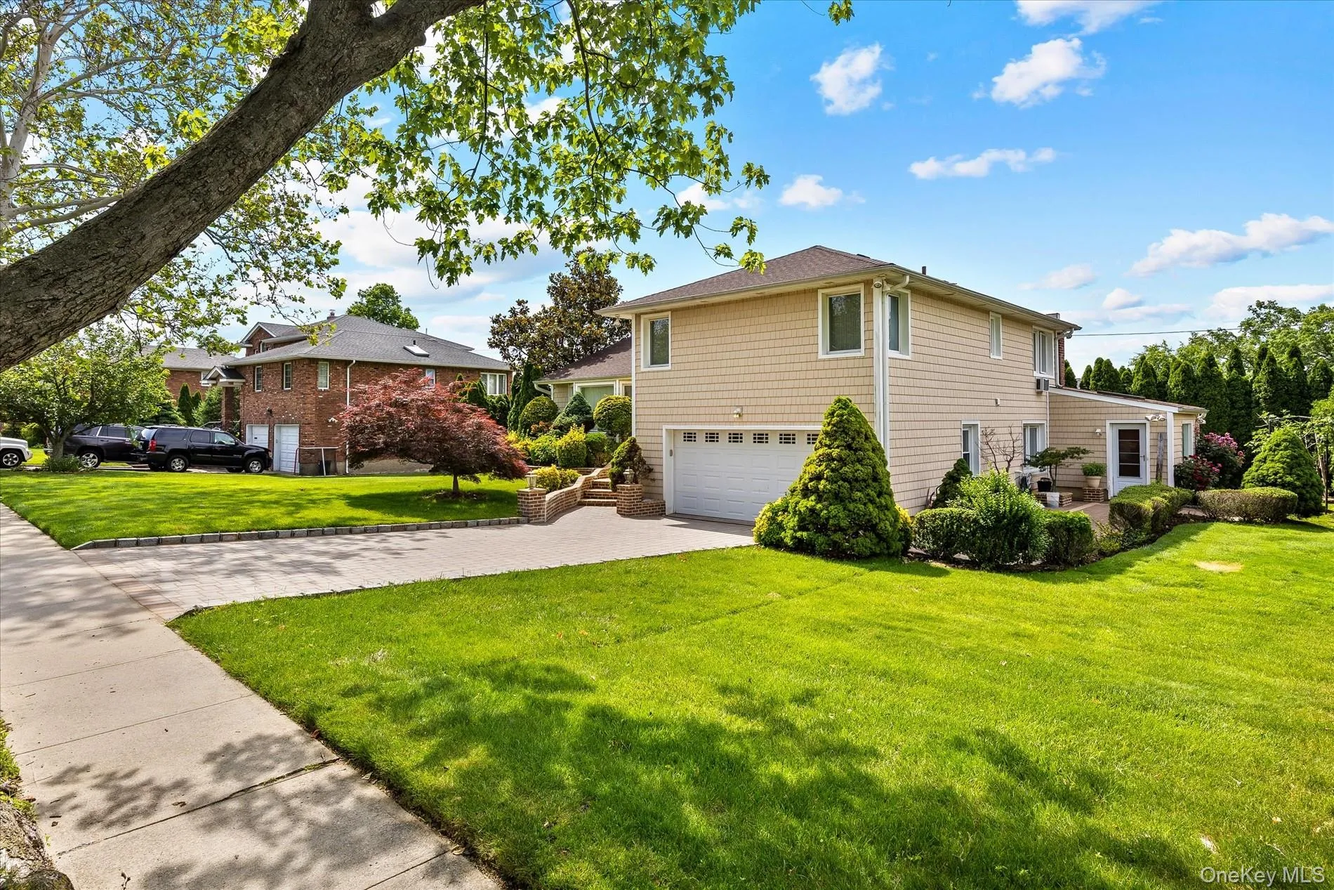 228 Robby Lane, North Hempstead, NY, 4 Bedrooms Bedrooms, 9 Rooms Rooms,3 BathroomsBathrooms,Residential,For Rent,Robby,0,1012692 228 Robby Lane, North Hempstead, NY, 4 Bedrooms Bedrooms, 9 Rooms Rooms,3 BathroomsBathrooms,Residential,For Rent,Robby,0,1012692