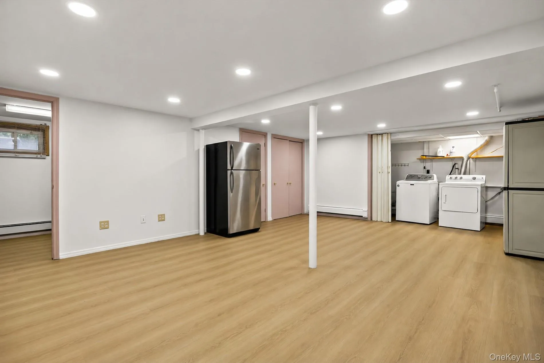 228 Robby Lane, North Hempstead, NY, 4 Bedrooms Bedrooms, 9 Rooms Rooms,3 BathroomsBathrooms,Residential,For Rent,Robby,0,1012692 228 Robby Lane, North Hempstead, NY, 4 Bedrooms Bedrooms, 9 Rooms Rooms,3 BathroomsBathrooms,Residential,For Rent,Robby,0,1012692
