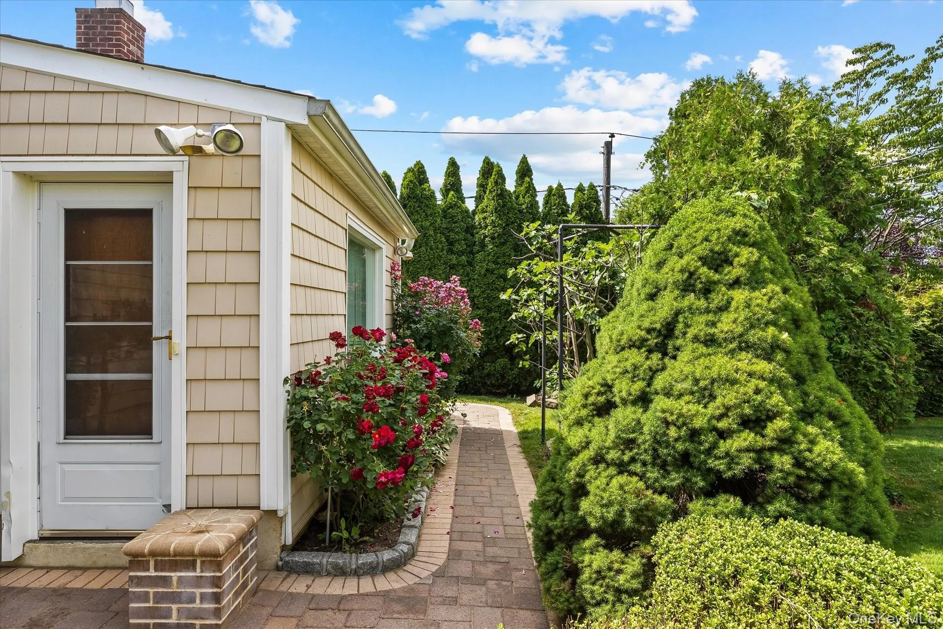 228 Robby Lane, North Hempstead, NY, 4 Bedrooms Bedrooms, 9 Rooms Rooms,3 BathroomsBathrooms,Residential,For Rent,Robby,0,1012692 228 Robby Lane, North Hempstead, NY, 4 Bedrooms Bedrooms, 9 Rooms Rooms,3 BathroomsBathrooms,Residential,For Rent,Robby,0,1012692