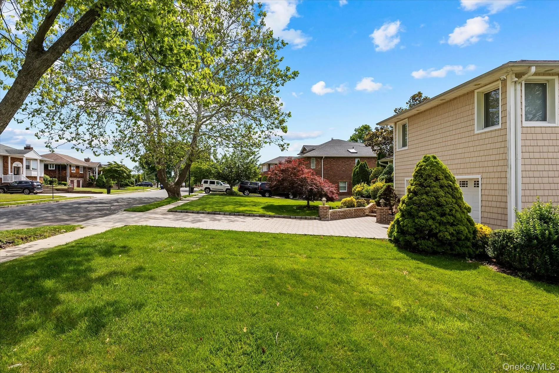 228 Robby Lane, North Hempstead, NY, 4 Bedrooms Bedrooms, 9 Rooms Rooms,3 BathroomsBathrooms,Residential,For Rent,Robby,0,1012692 228 Robby Lane, North Hempstead, NY, 4 Bedrooms Bedrooms, 9 Rooms Rooms,3 BathroomsBathrooms,Residential,For Rent,Robby,0,1012692