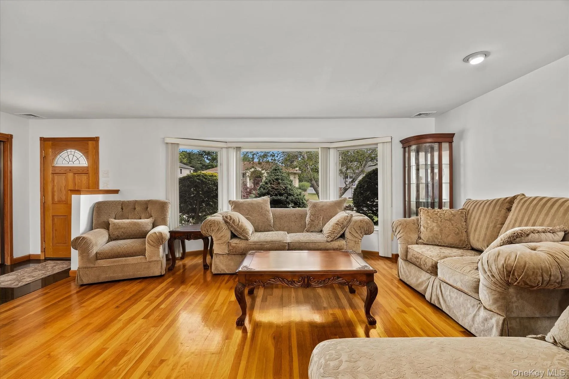 228 Robby Lane, North Hempstead, NY, 4 Bedrooms Bedrooms, 9 Rooms Rooms,3 BathroomsBathrooms,Residential,For Rent,Robby,0,1012692 228 Robby Lane, North Hempstead, NY, 4 Bedrooms Bedrooms, 9 Rooms Rooms,3 BathroomsBathrooms,Residential,For Rent,Robby,0,1012692