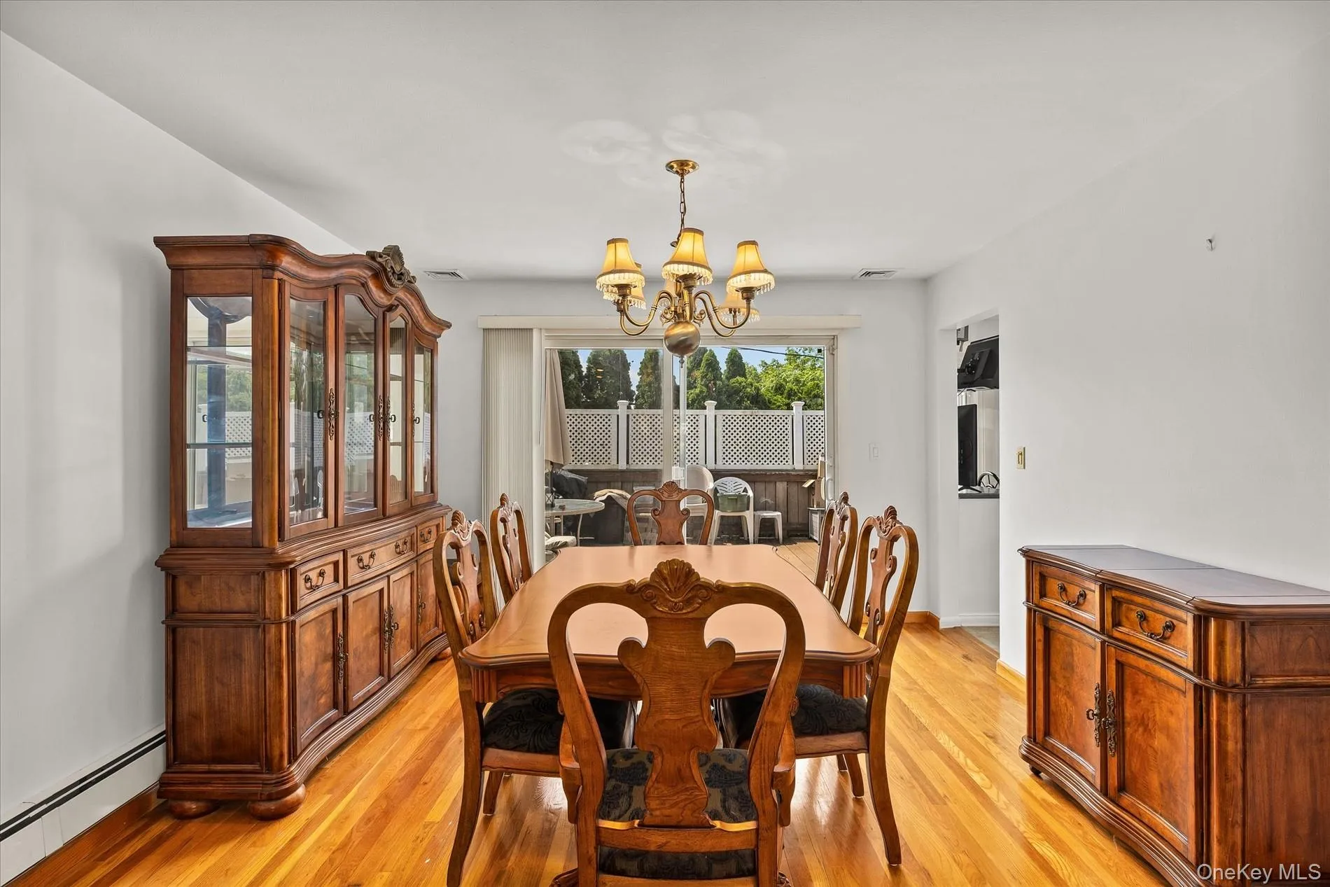 228 Robby Lane, North Hempstead, NY, 4 Bedrooms Bedrooms, 9 Rooms Rooms,3 BathroomsBathrooms,Residential,For Rent,Robby,0,1012692 228 Robby Lane, North Hempstead, NY, 4 Bedrooms Bedrooms, 9 Rooms Rooms,3 BathroomsBathrooms,Residential,For Rent,Robby,0,1012692