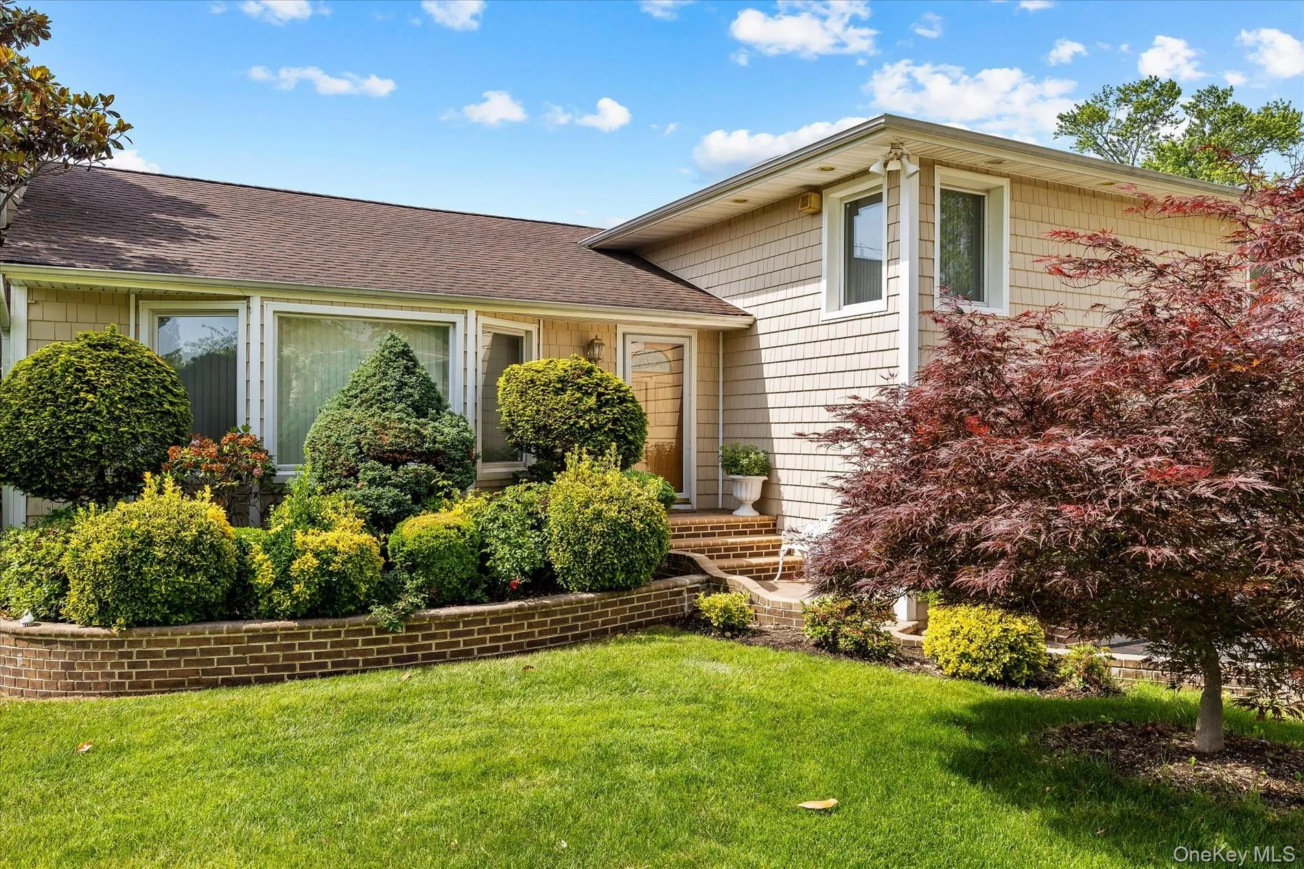 228 Robby Lane, North Hempstead, NY, 4 Bedrooms Bedrooms, 9 Rooms Rooms,3 BathroomsBathrooms,Residential,For Rent,Robby,0,1012692 228 Robby Lane, North Hempstead, NY, 4 Bedrooms Bedrooms, 9 Rooms Rooms,3 BathroomsBathrooms,Residential,For Rent,Robby,0,1012692