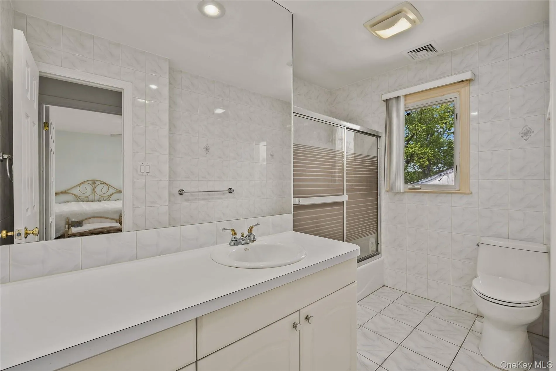 228 Robby Lane, North Hempstead, NY, 4 Bedrooms Bedrooms, 9 Rooms Rooms,3 BathroomsBathrooms,Residential,For Rent,Robby,0,1012692 228 Robby Lane, North Hempstead, NY, 4 Bedrooms Bedrooms, 9 Rooms Rooms,3 BathroomsBathrooms,Residential,For Rent,Robby,0,1012692