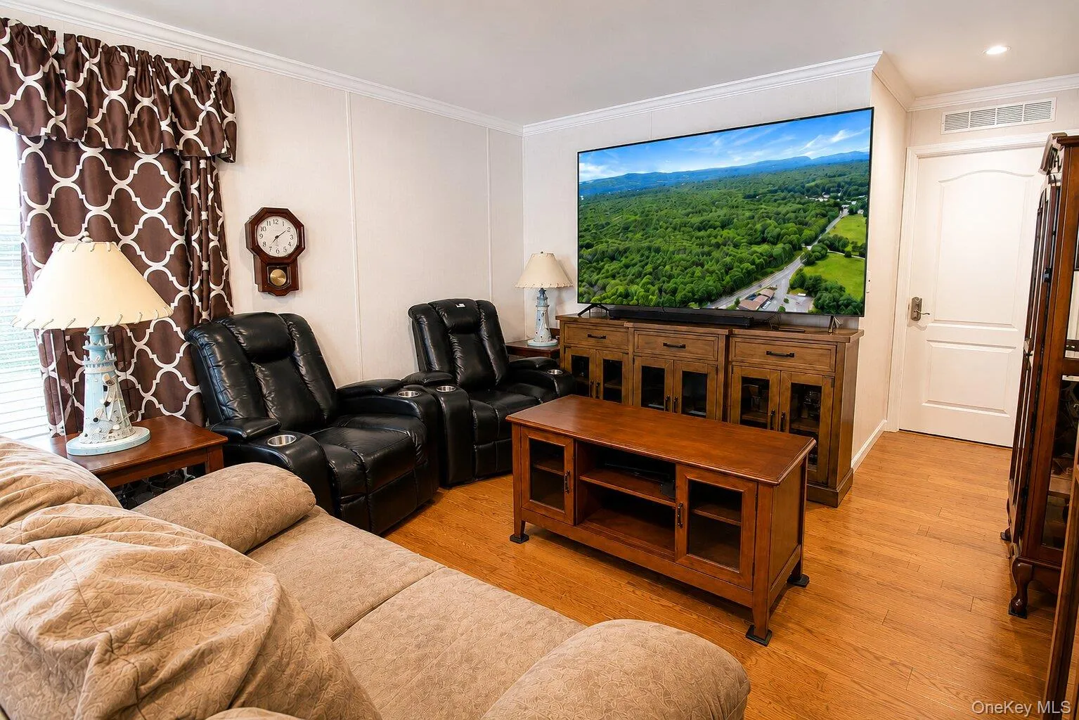 575 Creek Road, Hyde Park, NY, 2 Bedrooms Bedrooms, 6 Rooms Rooms,2 BathroomsBathrooms,Residential,For Rent,Creek,0,1012693 575 Creek Road, Hyde Park, NY, 2 Bedrooms Bedrooms, 6 Rooms Rooms,2 BathroomsBathrooms,Residential,For Rent,Creek,0,1012693