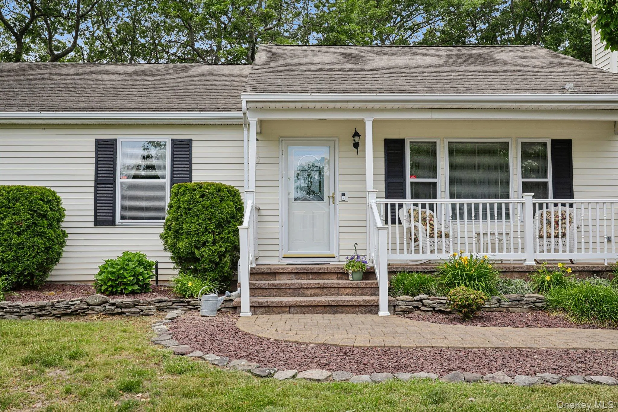 42 Apex Drive, Brookhaven, NY, 3 Bedrooms Bedrooms, 6 Rooms Rooms,2 BathroomsBathrooms,Residential,For Rent,Apex,0,1012698 42 Apex Drive, Brookhaven, NY, 3 Bedrooms Bedrooms, 6 Rooms Rooms,2 BathroomsBathrooms,Residential,For Rent,Apex,0,1012698