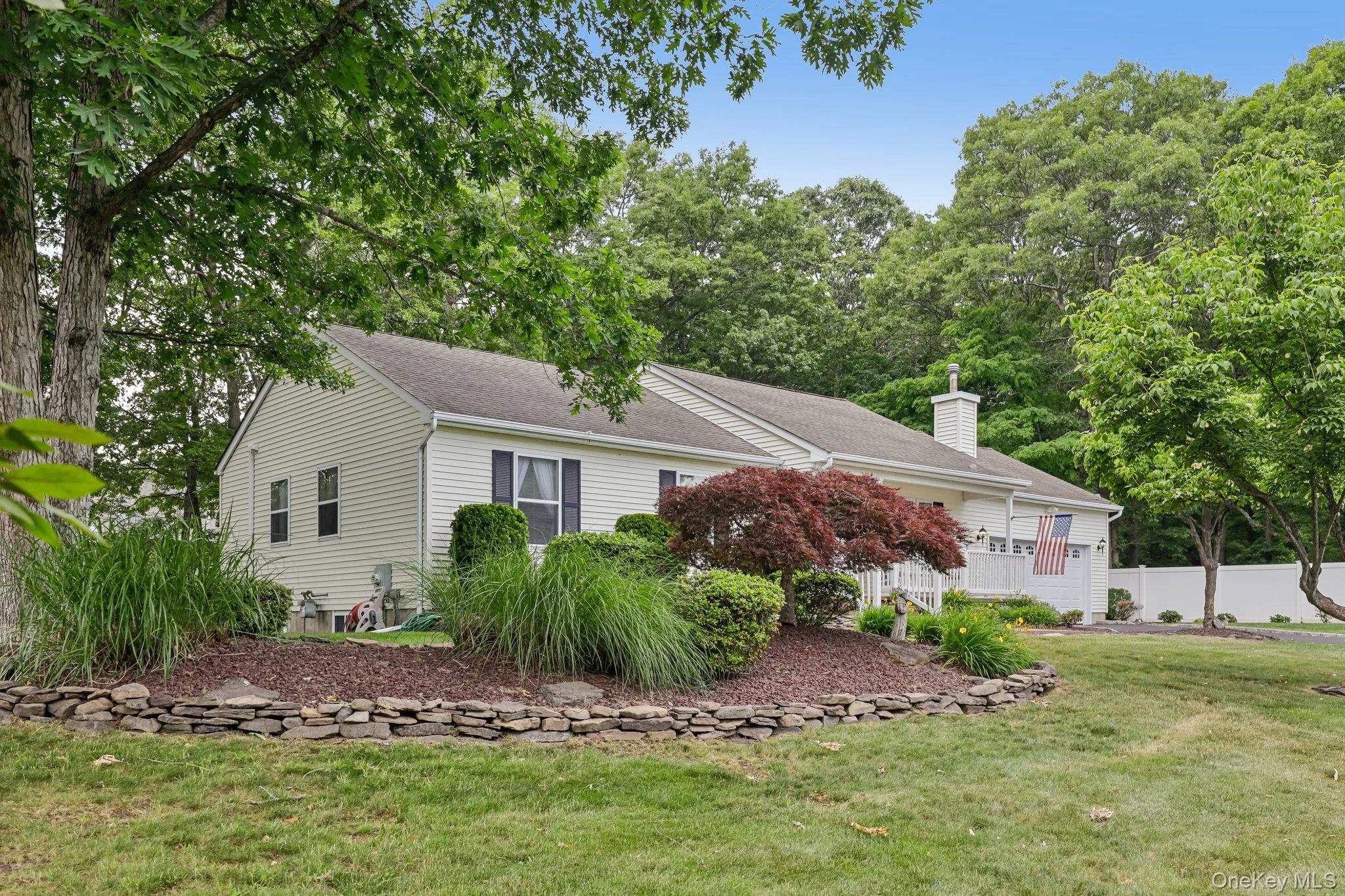 42 Apex Drive, Brookhaven, NY, 3 Bedrooms Bedrooms, 6 Rooms Rooms,2 BathroomsBathrooms,Residential,For Rent,Apex,0,1012698 42 Apex Drive, Brookhaven, NY, 3 Bedrooms Bedrooms, 6 Rooms Rooms,2 BathroomsBathrooms,Residential,For Rent,Apex,0,1012698