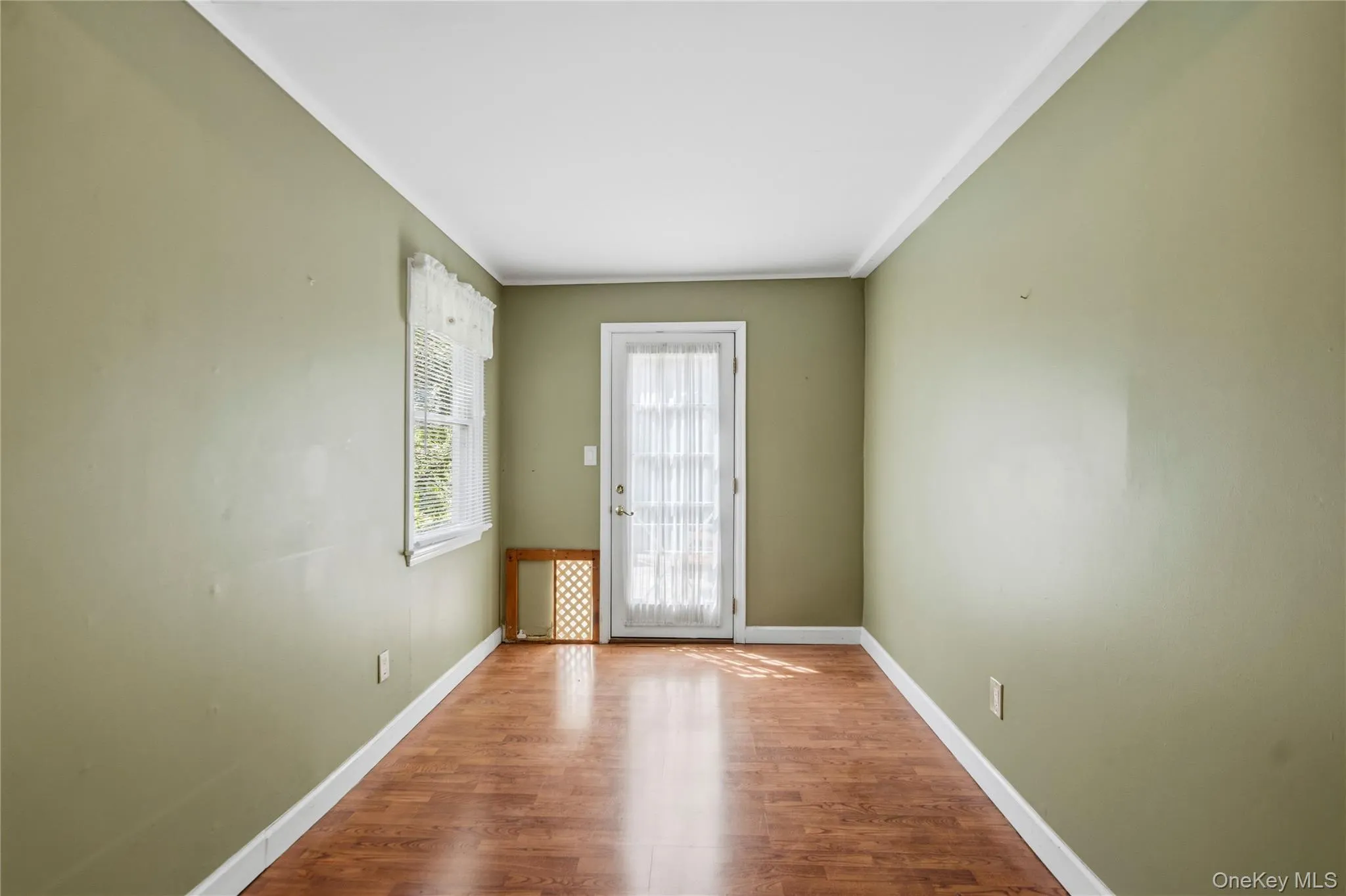 16 Ocean Avenue, Brookhaven, NY, 2 Bedrooms Bedrooms, 6 Rooms Rooms,2 BathroomsBathrooms,Residential,For Rent,Ocean,0,1012700 16 Ocean Avenue, Brookhaven, NY, 2 Bedrooms Bedrooms, 6 Rooms Rooms,2 BathroomsBathrooms,Residential,For Rent,Ocean,0,1012700