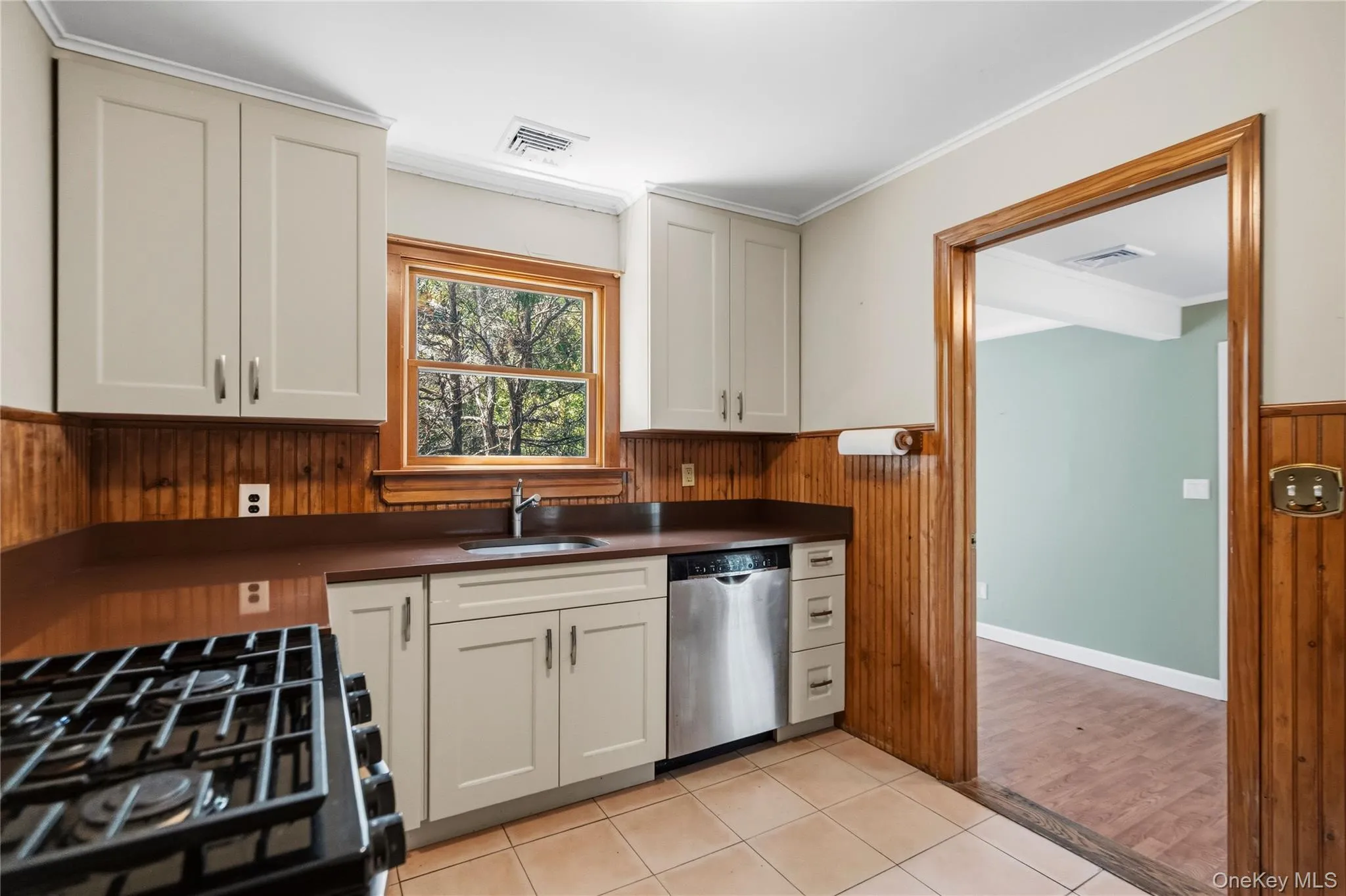16 Ocean Avenue, Brookhaven, NY, 2 Bedrooms Bedrooms, 6 Rooms Rooms,2 BathroomsBathrooms,Residential,For Rent,Ocean,0,1012700 16 Ocean Avenue, Brookhaven, NY, 2 Bedrooms Bedrooms, 6 Rooms Rooms,2 BathroomsBathrooms,Residential,For Rent,Ocean,0,1012700