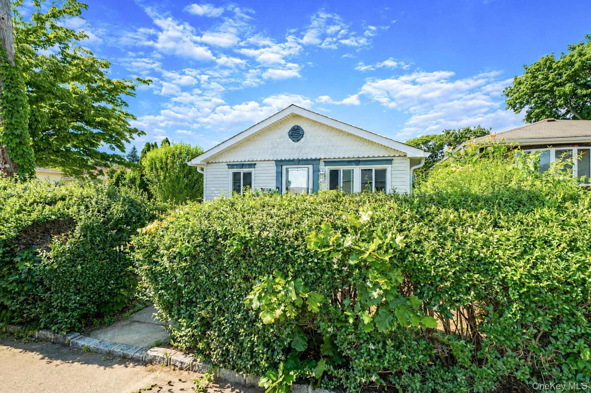 535 Outlook Avenue, West Babylon, NY, 3 Bedrooms Bedrooms, 5 Rooms Rooms,1 BathroomBathrooms,Residential,For Rent,Outlook,0,1012701 535 Outlook Avenue, West Babylon, NY, 3 Bedrooms Bedrooms, 5 Rooms Rooms,1 BathroomBathrooms,Residential,For Rent,Outlook,0,1012701