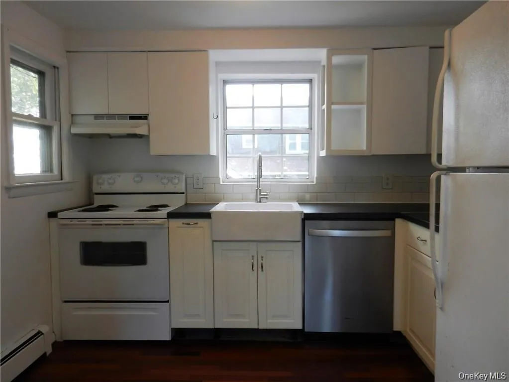 51 Kings Ferry Road, Cortlandt, NY, 2 Bedrooms Bedrooms, 4 Rooms Rooms,1 BathroomBathrooms,Residential Lease,For Rent,Kings Ferry,0,KEY1012707 51 Kings Ferry Road, Cortlandt, NY, 2 Bedrooms Bedrooms, 4 Rooms Rooms,1 BathroomBathrooms,Residential Lease,For Rent,Kings Ferry,0,KEY1012707