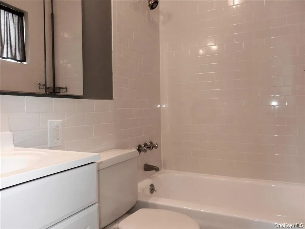51 Kings Ferry Road, Cortlandt, NY, 2 Bedrooms Bedrooms, 4 Rooms Rooms,1 BathroomBathrooms,Residential Lease,For Rent,Kings Ferry,0,KEY1012707 51 Kings Ferry Road, Cortlandt, NY, 2 Bedrooms Bedrooms, 4 Rooms Rooms,1 BathroomBathrooms,Residential Lease,For Rent,Kings Ferry,0,KEY1012707