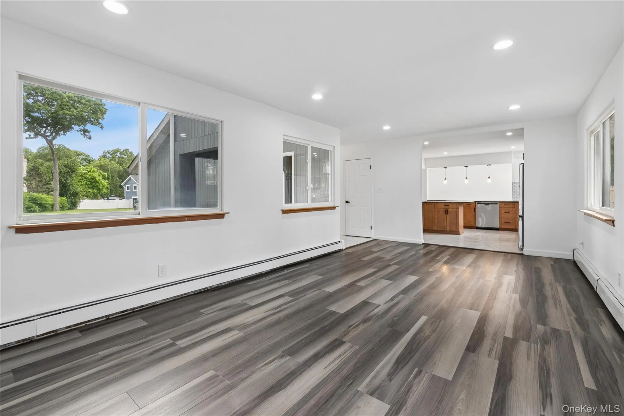 19 Nixon Street, Brookhaven, NY, 5 Bedrooms Bedrooms, 14 Rooms Rooms,3 BathroomsBathrooms,Residential,For Rent,Nixon,0,1012715 19 Nixon Street, Brookhaven, NY, 5 Bedrooms Bedrooms, 14 Rooms Rooms,3 BathroomsBathrooms,Residential,For Rent,Nixon,0,1012715