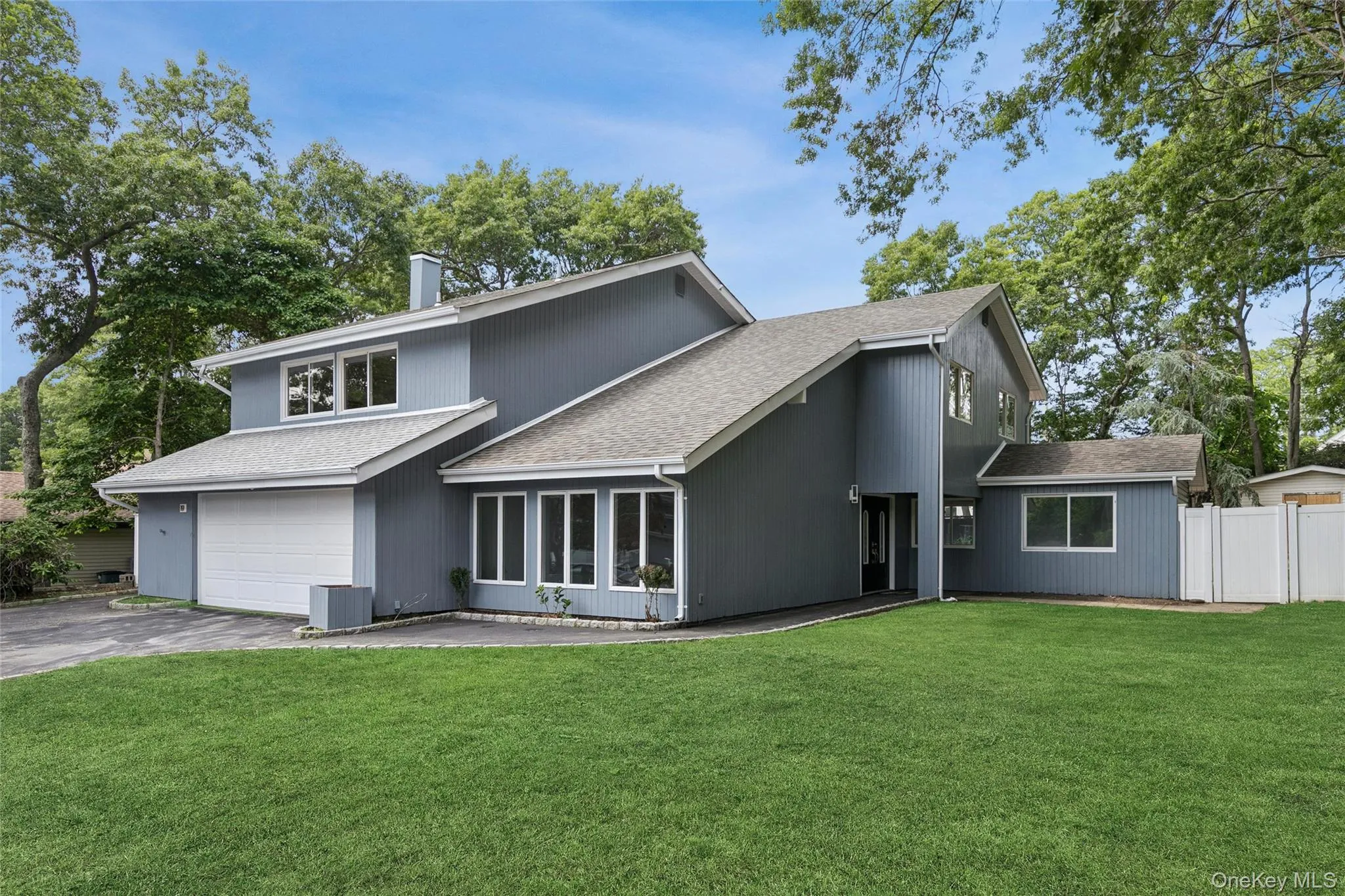 19 Nixon Street, Brookhaven, NY, 5 Bedrooms Bedrooms, 14 Rooms Rooms,3 BathroomsBathrooms,Residential,For Rent,Nixon,0,1012715 19 Nixon Street, Brookhaven, NY, 5 Bedrooms Bedrooms, 14 Rooms Rooms,3 BathroomsBathrooms,Residential,For Rent,Nixon,0,1012715