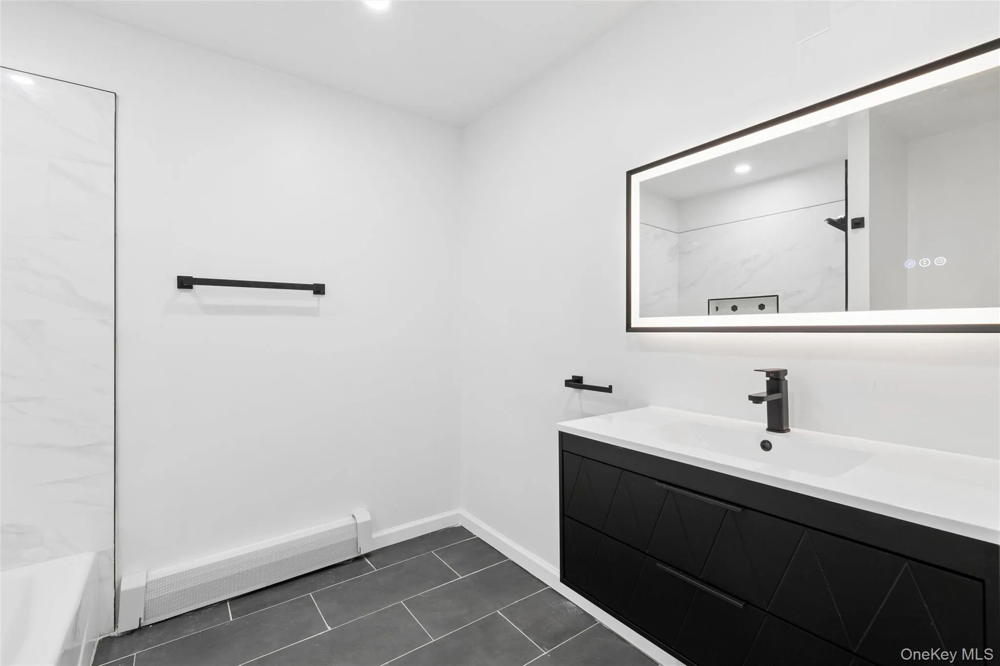 19 Nixon Street, Brookhaven, NY, 5 Bedrooms Bedrooms, 14 Rooms Rooms,3 BathroomsBathrooms,Residential,For Rent,Nixon,0,1012715 19 Nixon Street, Brookhaven, NY, 5 Bedrooms Bedrooms, 14 Rooms Rooms,3 BathroomsBathrooms,Residential,For Rent,Nixon,0,1012715