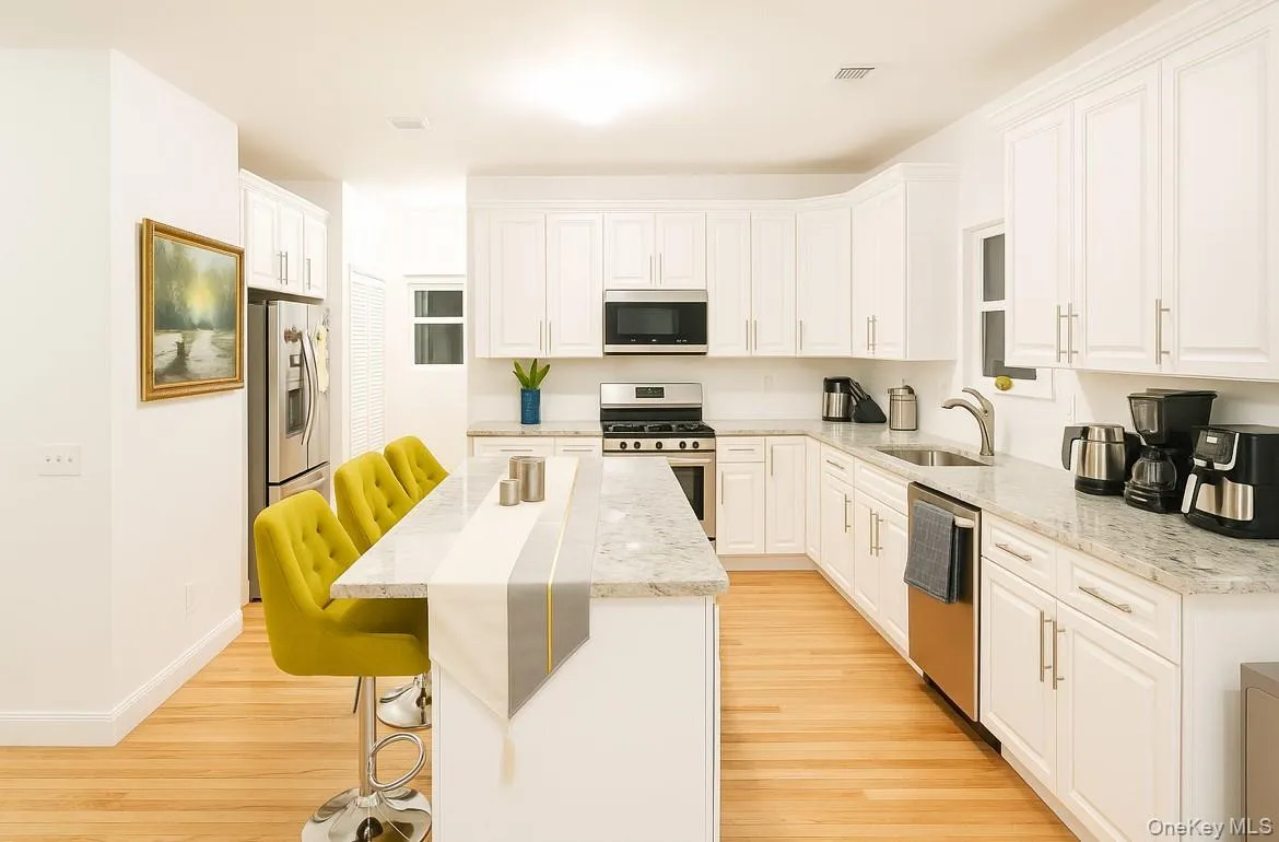 2 Winfield Davis Drive, Brookhaven, NY, 4 Bedrooms Bedrooms, 6 Rooms Rooms,2 BathroomsBathrooms,Residential,For Rent,Winfield Davis,0,1012718 2 Winfield Davis Drive, Brookhaven, NY, 4 Bedrooms Bedrooms, 6 Rooms Rooms,2 BathroomsBathrooms,Residential,For Rent,Winfield Davis,0,1012718