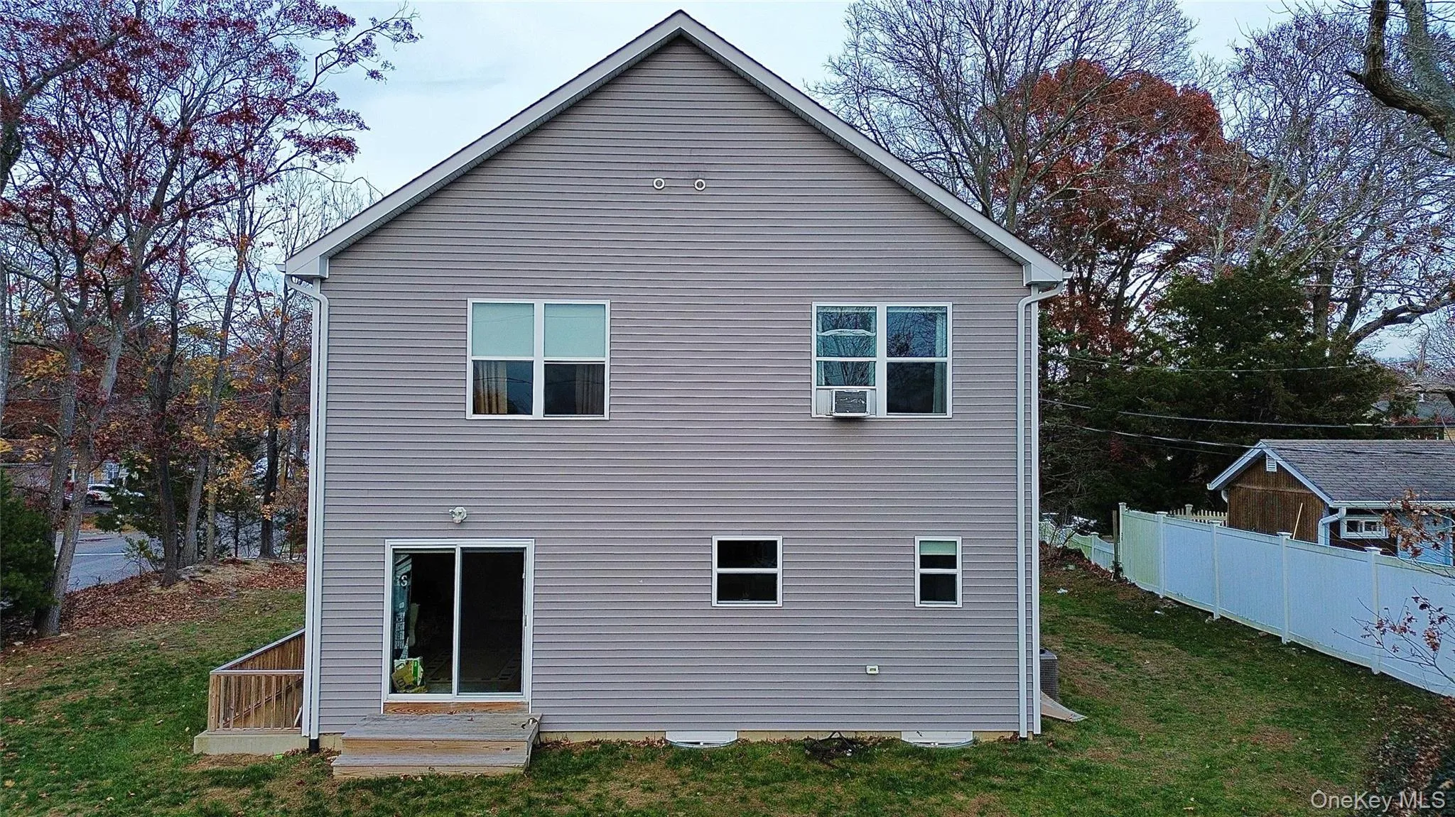 2 Winfield Davis Drive, Brookhaven, NY, 4 Bedrooms Bedrooms, 6 Rooms Rooms,2 BathroomsBathrooms,Residential,For Rent,Winfield Davis,0,1012718 2 Winfield Davis Drive, Brookhaven, NY, 4 Bedrooms Bedrooms, 6 Rooms Rooms,2 BathroomsBathrooms,Residential,For Rent,Winfield Davis,0,1012718
