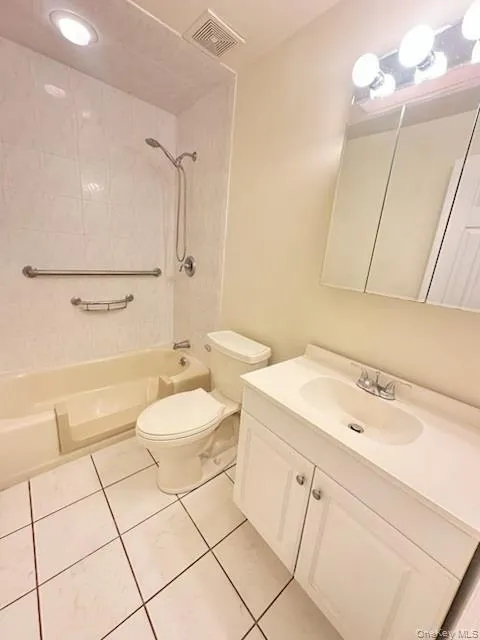 60 Winston Drive, Smithtown, NY, 7 Bedrooms Bedrooms, 17 Rooms Rooms,5 BathroomsBathrooms,Residential,For Rent,Winston,0,1012725 60 Winston Drive, Smithtown, NY, 7 Bedrooms Bedrooms, 17 Rooms Rooms,5 BathroomsBathrooms,Residential,For Rent,Winston,0,1012725