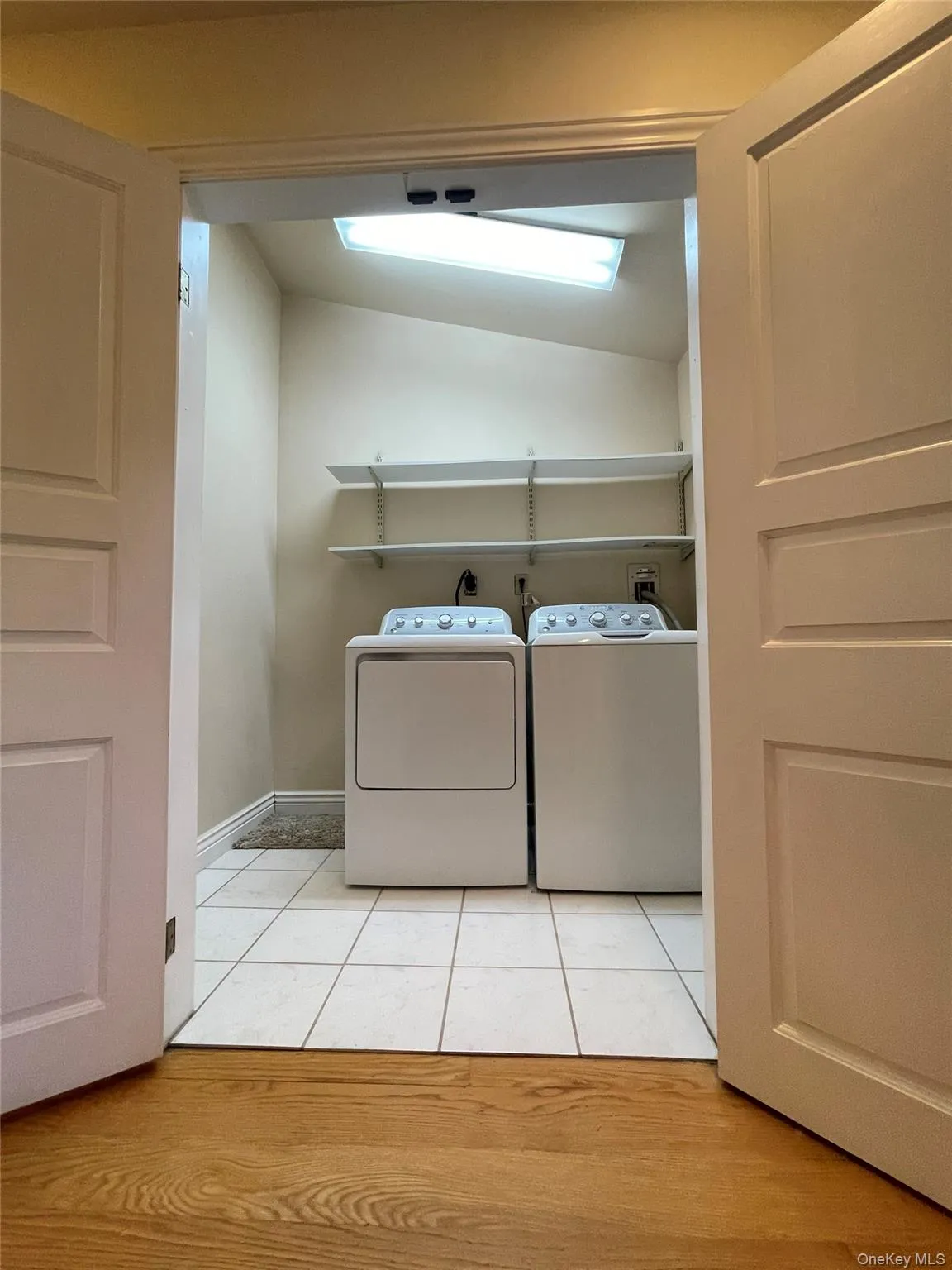 60 Winston Drive, Smithtown, NY, 7 Bedrooms Bedrooms, 17 Rooms Rooms,5 BathroomsBathrooms,Residential,For Rent,Winston,0,1012725 60 Winston Drive, Smithtown, NY, 7 Bedrooms Bedrooms, 17 Rooms Rooms,5 BathroomsBathrooms,Residential,For Rent,Winston,0,1012725