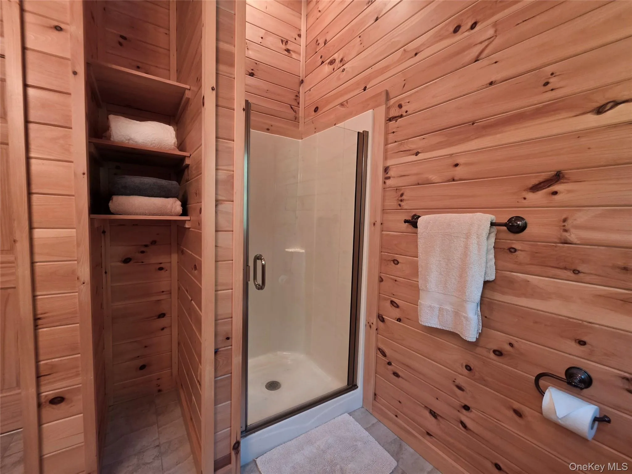 Master Bathroom Master Bathroom
