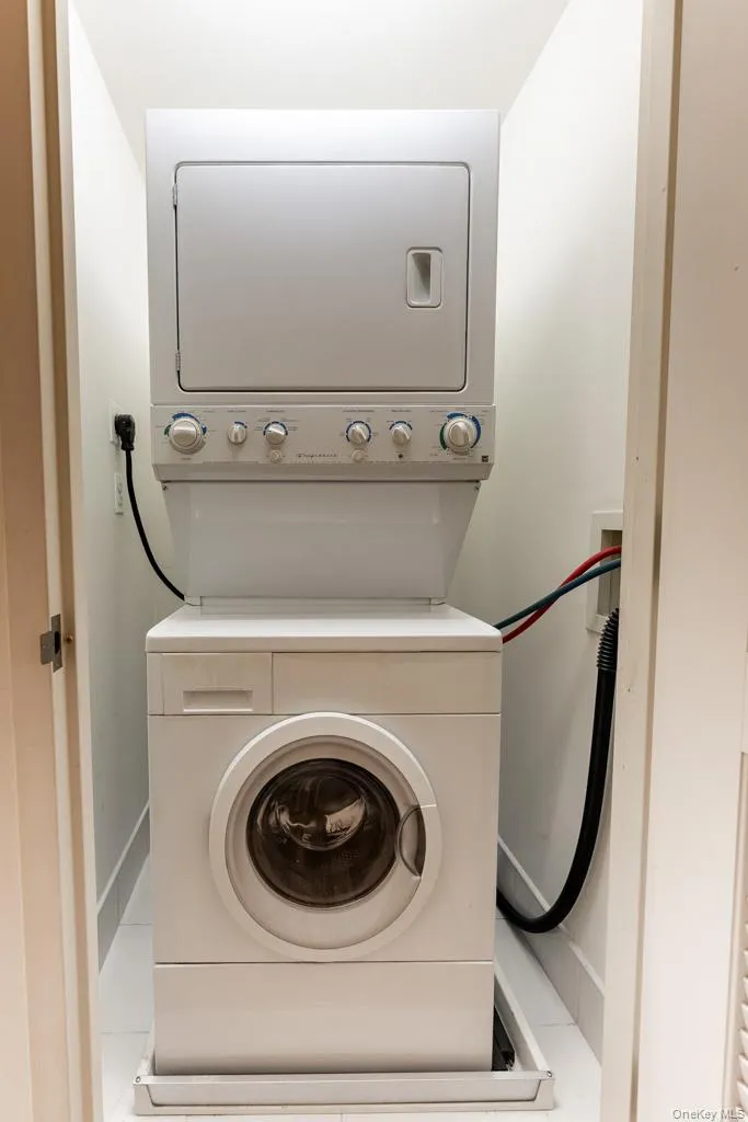 853 Macy Place, New York, NY, 2 Bedrooms Bedrooms, 6 Rooms Rooms,1 BathroomBathrooms,Residential,For Rent,Macy,0,1012747 853 Macy Place, New York, NY, 2 Bedrooms Bedrooms, 6 Rooms Rooms,1 BathroomBathrooms,Residential,For Rent,Macy,0,1012747