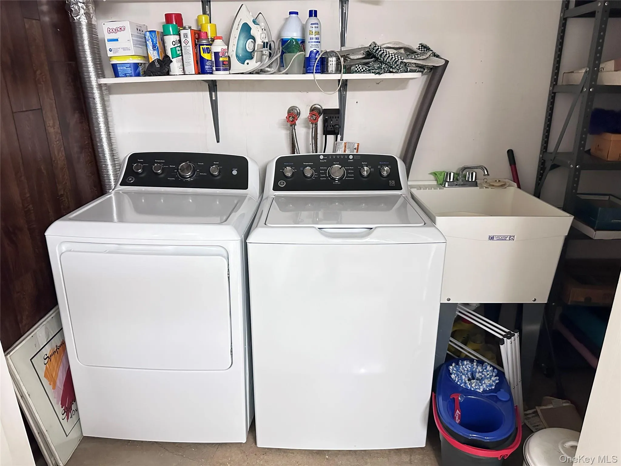 44 Milford Lane, Ramapo, NY, 2 Bedrooms Bedrooms, 4 Rooms Rooms,2 BathroomsBathrooms,Residential,For Rent,Milford,0,1012750 44 Milford Lane, Ramapo, NY, 2 Bedrooms Bedrooms, 4 Rooms Rooms,2 BathroomsBathrooms,Residential,For Rent,Milford,0,1012750