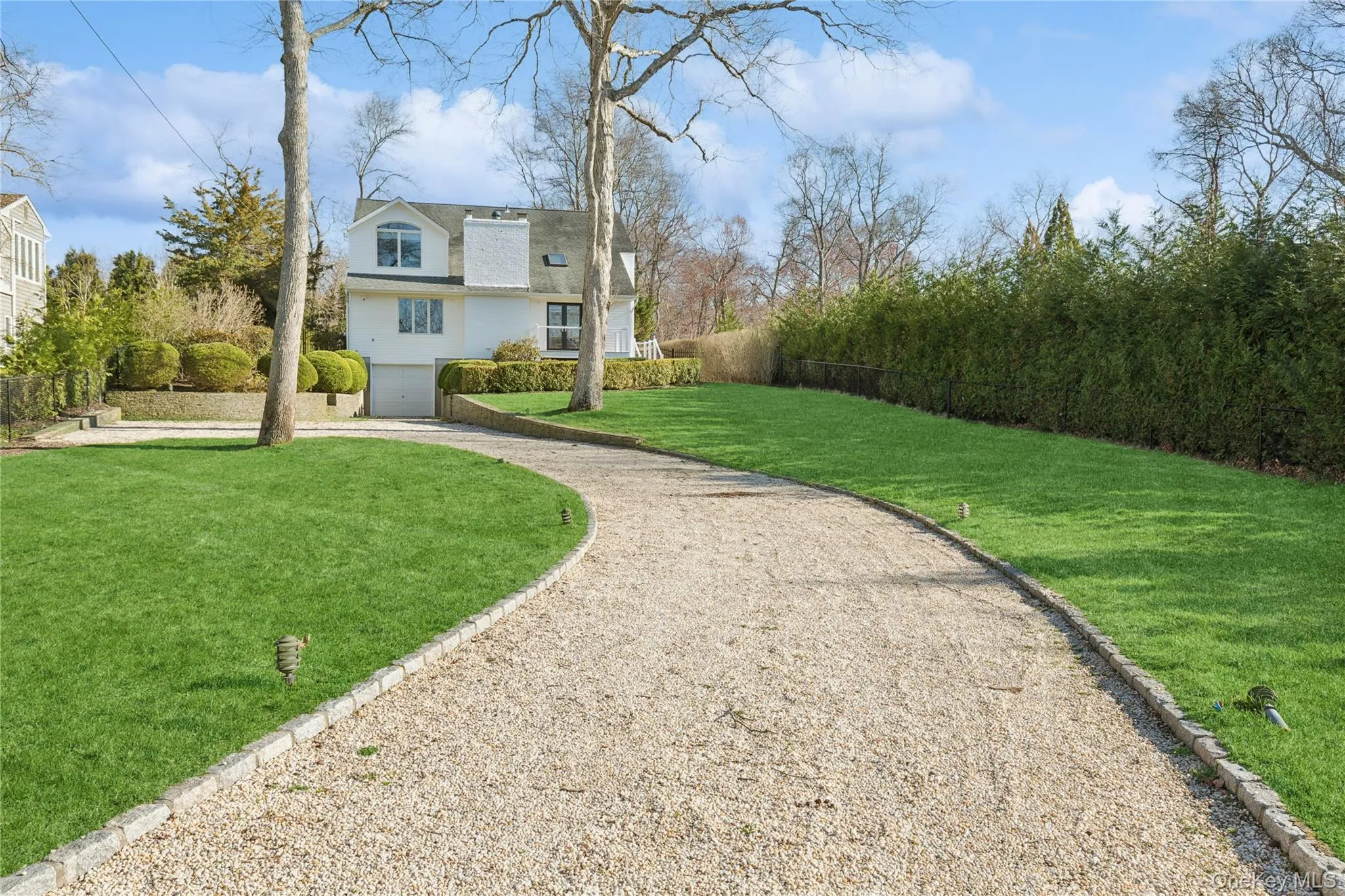 18 Harbor Drive, Southampton, NY, 3 Bedrooms Bedrooms, 6 Rooms Rooms,3 BathroomsBathrooms,Residential Lease,For Rent,Harbor,0,1012754 18 Harbor Drive, Southampton, NY, 3 Bedrooms Bedrooms, 6 Rooms Rooms,3 BathroomsBathrooms,Residential Lease,For Rent,Harbor,0,1012754