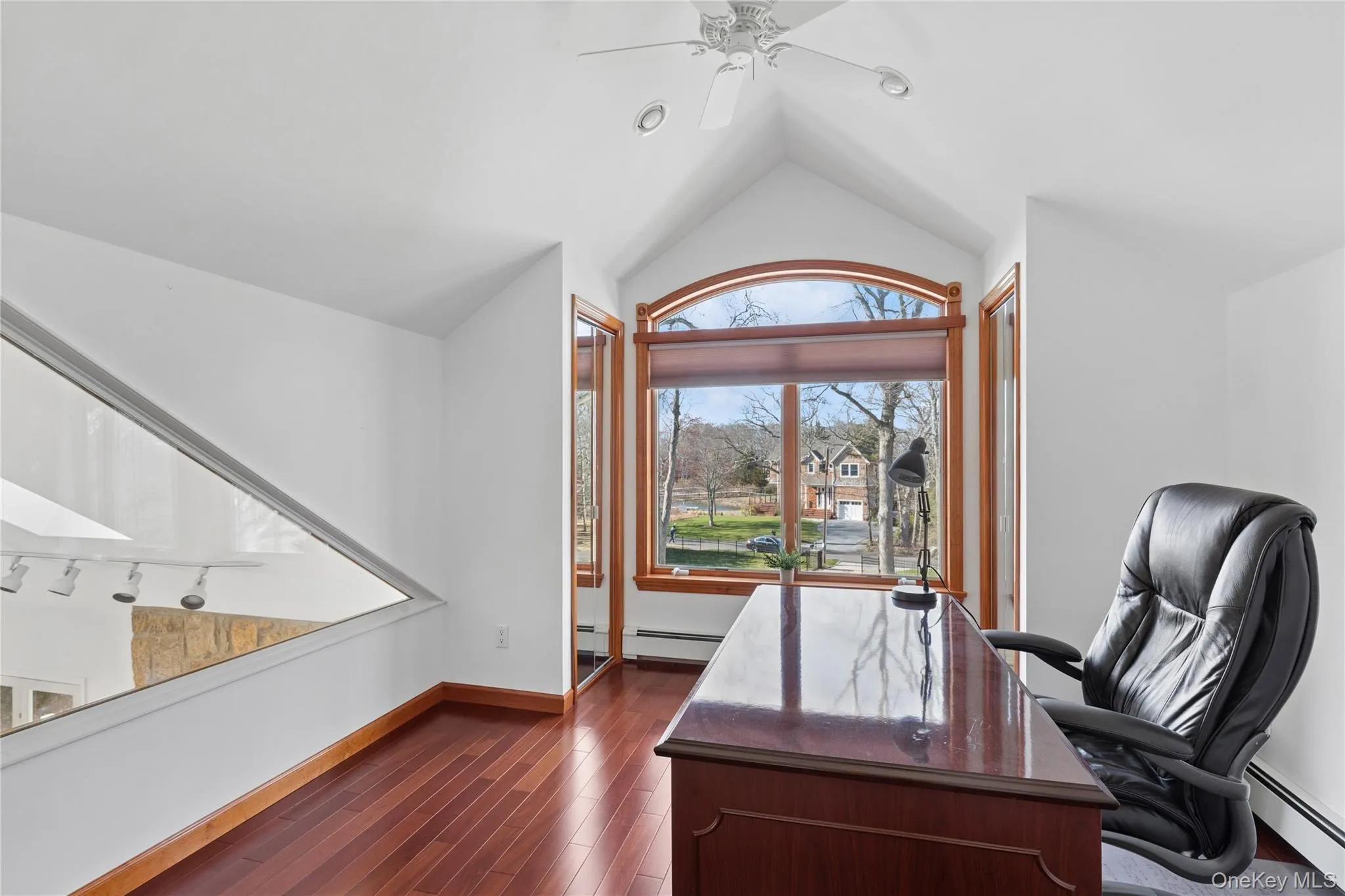18 Harbor Drive, Southampton, NY, 3 Bedrooms Bedrooms, 6 Rooms Rooms,3 BathroomsBathrooms,Residential Lease,For Rent,Harbor,0,1012754 18 Harbor Drive, Southampton, NY, 3 Bedrooms Bedrooms, 6 Rooms Rooms,3 BathroomsBathrooms,Residential Lease,For Rent,Harbor,0,1012754