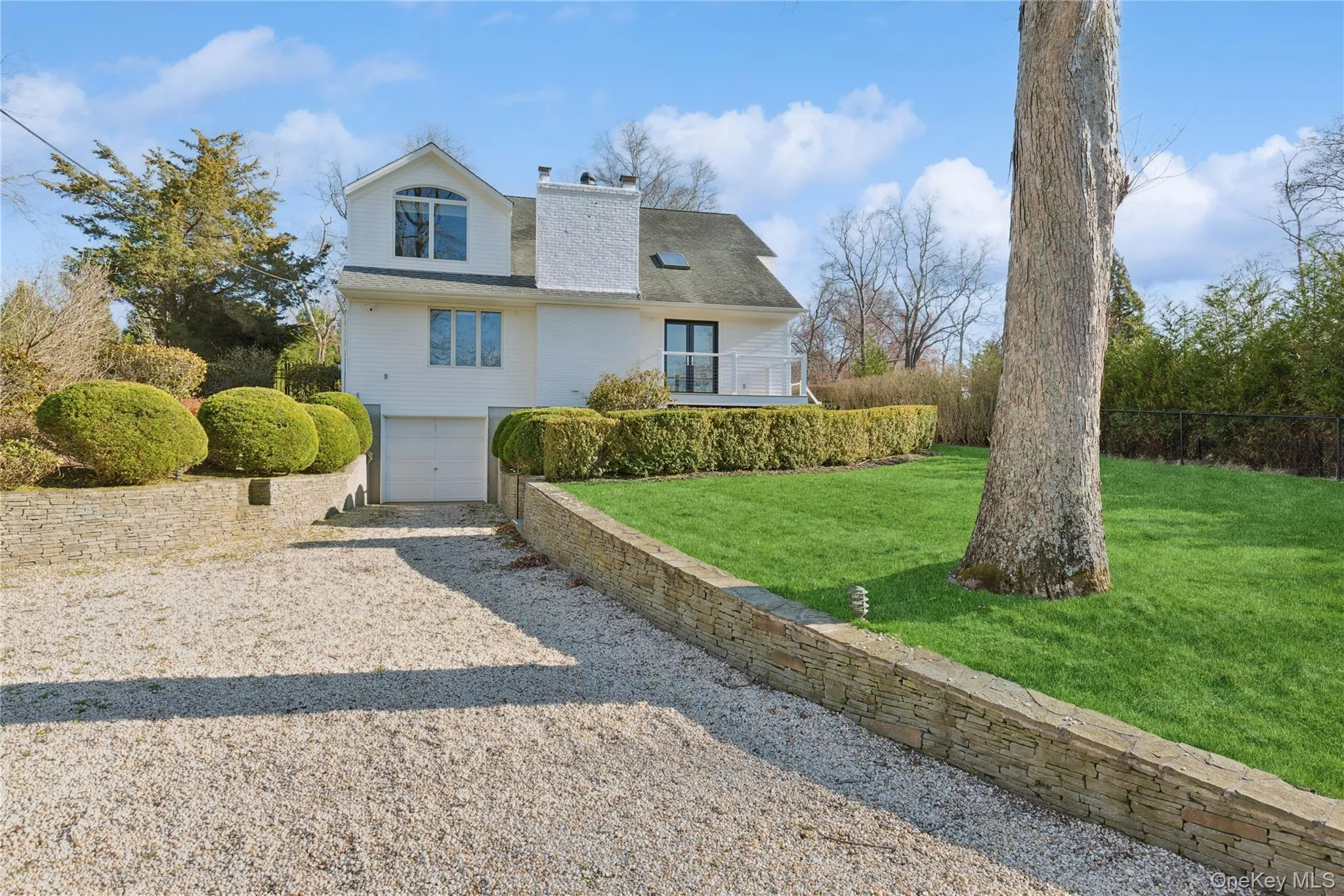 18 Harbor Drive, Southampton, NY, 3 Bedrooms Bedrooms, 6 Rooms Rooms,3 BathroomsBathrooms,Residential Lease,For Rent,Harbor,0,1012754 18 Harbor Drive, Southampton, NY, 3 Bedrooms Bedrooms, 6 Rooms Rooms,3 BathroomsBathrooms,Residential Lease,For Rent,Harbor,0,1012754