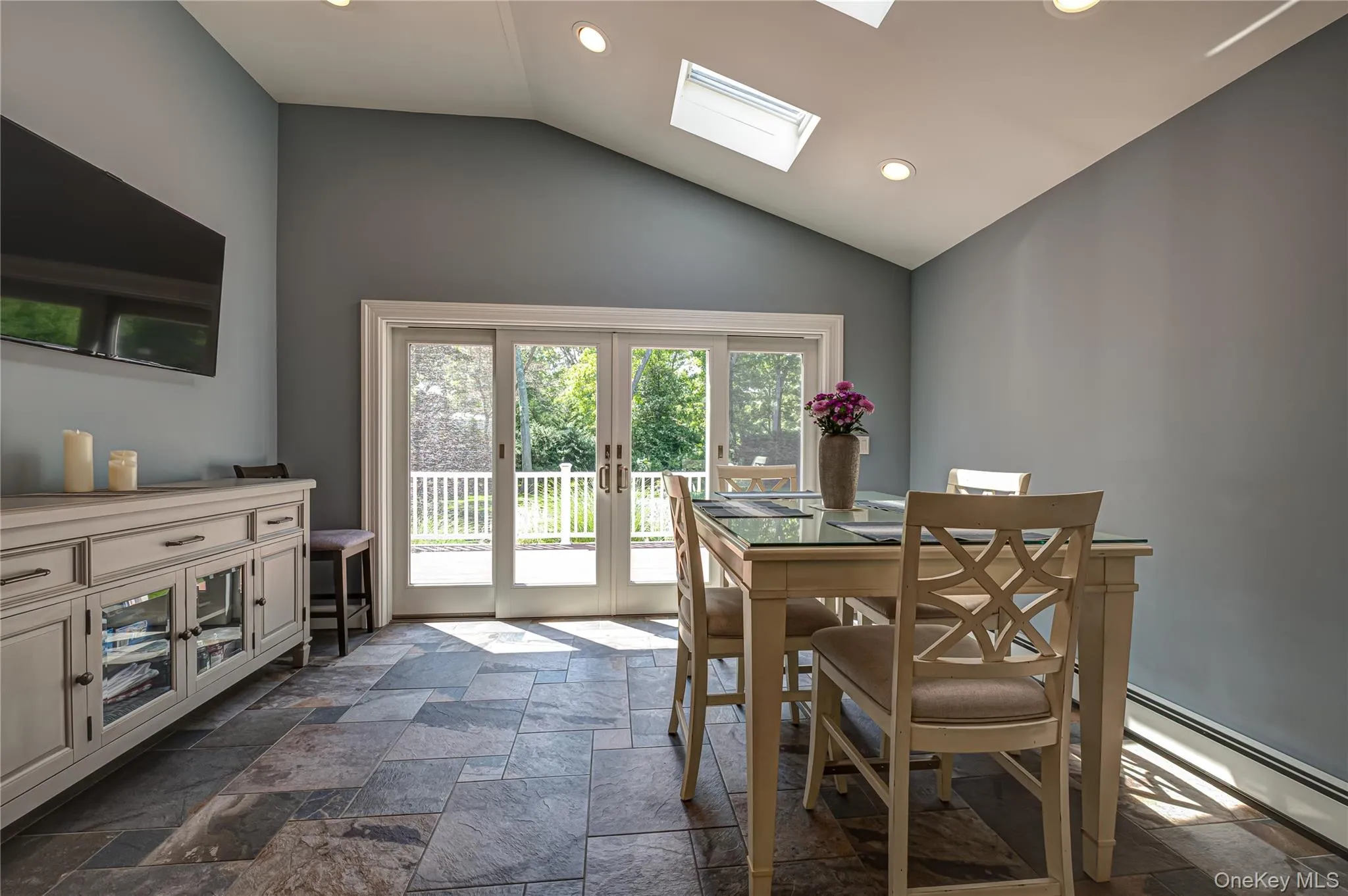 1130 5th Avenue, Huntington, NY, 3 Bedrooms Bedrooms, 7 Rooms Rooms,2 BathroomsBathrooms,Residential,For Rent,5th,0,1012762 1130 5th Avenue, Huntington, NY, 3 Bedrooms Bedrooms, 7 Rooms Rooms,2 BathroomsBathrooms,Residential,For Rent,5th,0,1012762