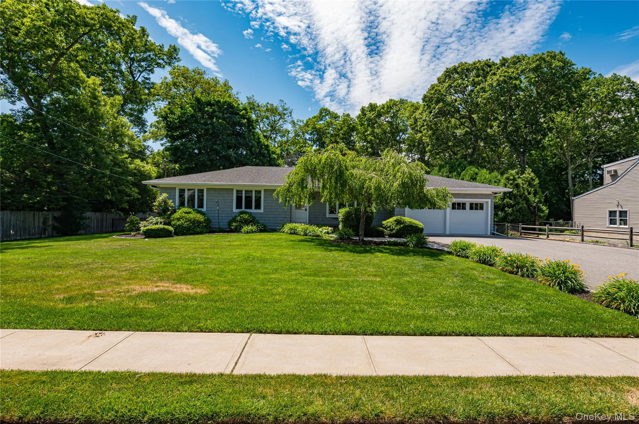 1130 5th Avenue, Huntington, NY, 3 Bedrooms Bedrooms, 7 Rooms Rooms,2 BathroomsBathrooms,Residential,For Rent,5th,0,1012762 1130 5th Avenue, Huntington, NY, 3 Bedrooms Bedrooms, 7 Rooms Rooms,2 BathroomsBathrooms,Residential,For Rent,5th,0,1012762