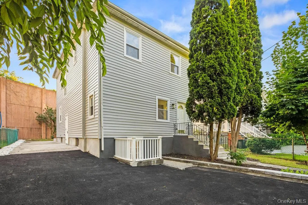 18 Anna Street, Orangetown, NY, 3 Bedrooms Bedrooms, 6 Rooms Rooms,2 BathroomsBathrooms,Residential,For Rent,Anna,0,1012763 18 Anna Street, Orangetown, NY, 3 Bedrooms Bedrooms, 6 Rooms Rooms,2 BathroomsBathrooms,Residential,For Rent,Anna,0,1012763