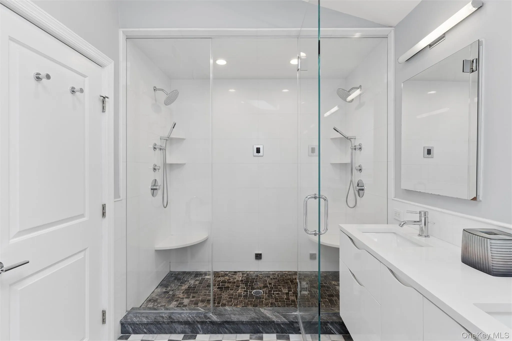 2539 Bradley Court, Hempstead, NY, 4 Bedrooms Bedrooms, 14 Rooms Rooms,2 BathroomsBathrooms,Residential,For Rent,Bradley,0,1012769 2539 Bradley Court, Hempstead, NY, 4 Bedrooms Bedrooms, 14 Rooms Rooms,2 BathroomsBathrooms,Residential,For Rent,Bradley,0,1012769