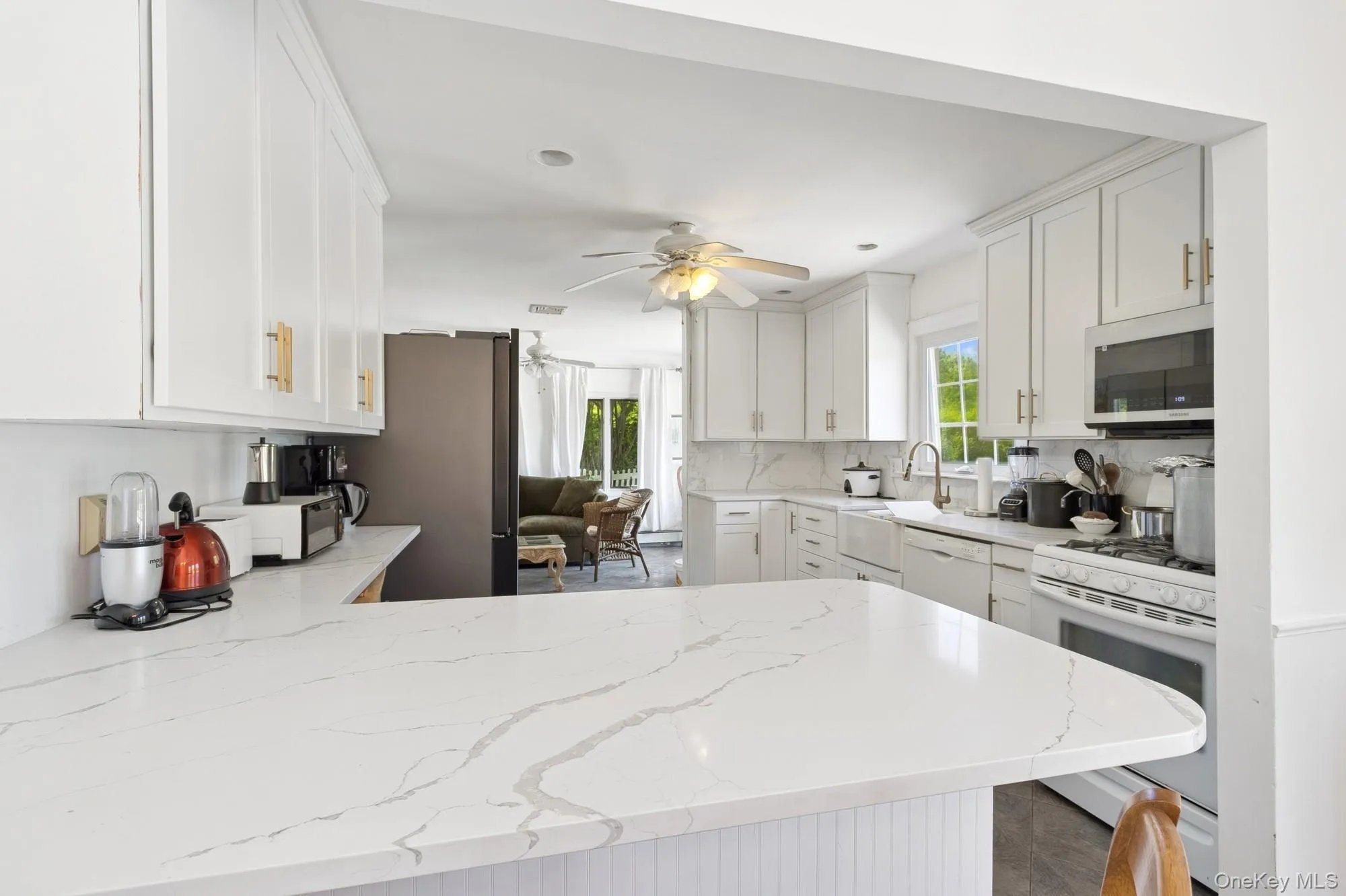 59 Wiltshire Street, Southampton, NY, 3 Bedrooms Bedrooms, 5 Rooms Rooms,2 BathroomsBathrooms,Residential Lease,For Rent,Wiltshire,0,1012774 59 Wiltshire Street, Southampton, NY, 3 Bedrooms Bedrooms, 5 Rooms Rooms,2 BathroomsBathrooms,Residential Lease,For Rent,Wiltshire,0,1012774