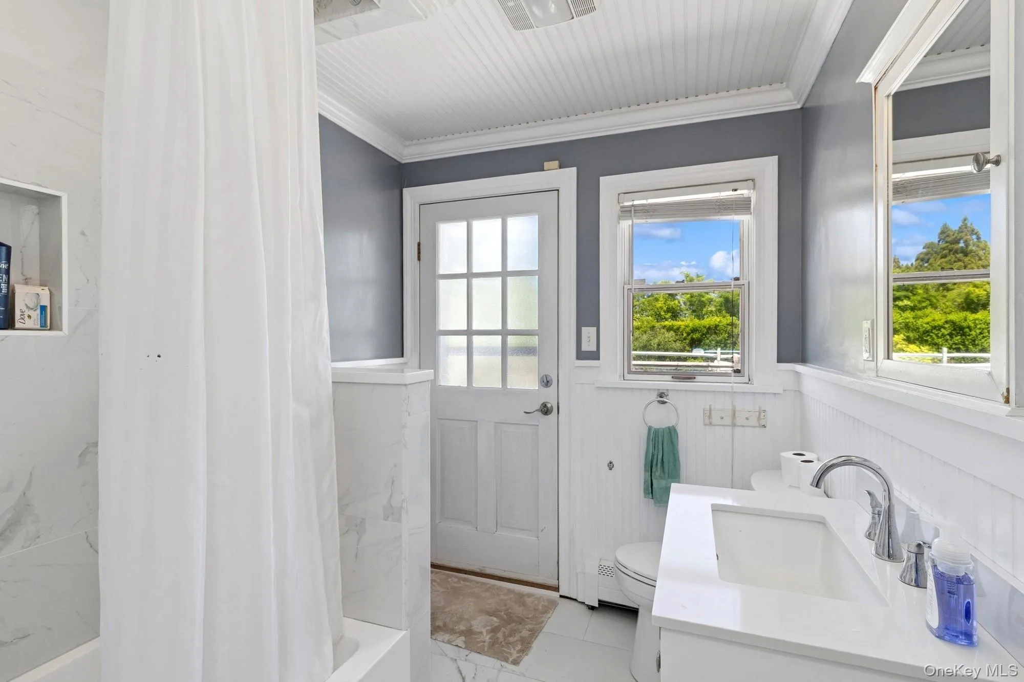 59 Wiltshire Street, Southampton, NY, 3 Bedrooms Bedrooms, 5 Rooms Rooms,2 BathroomsBathrooms,Residential Lease,For Rent,Wiltshire,0,1012774 59 Wiltshire Street, Southampton, NY, 3 Bedrooms Bedrooms, 5 Rooms Rooms,2 BathroomsBathrooms,Residential Lease,For Rent,Wiltshire,0,1012774