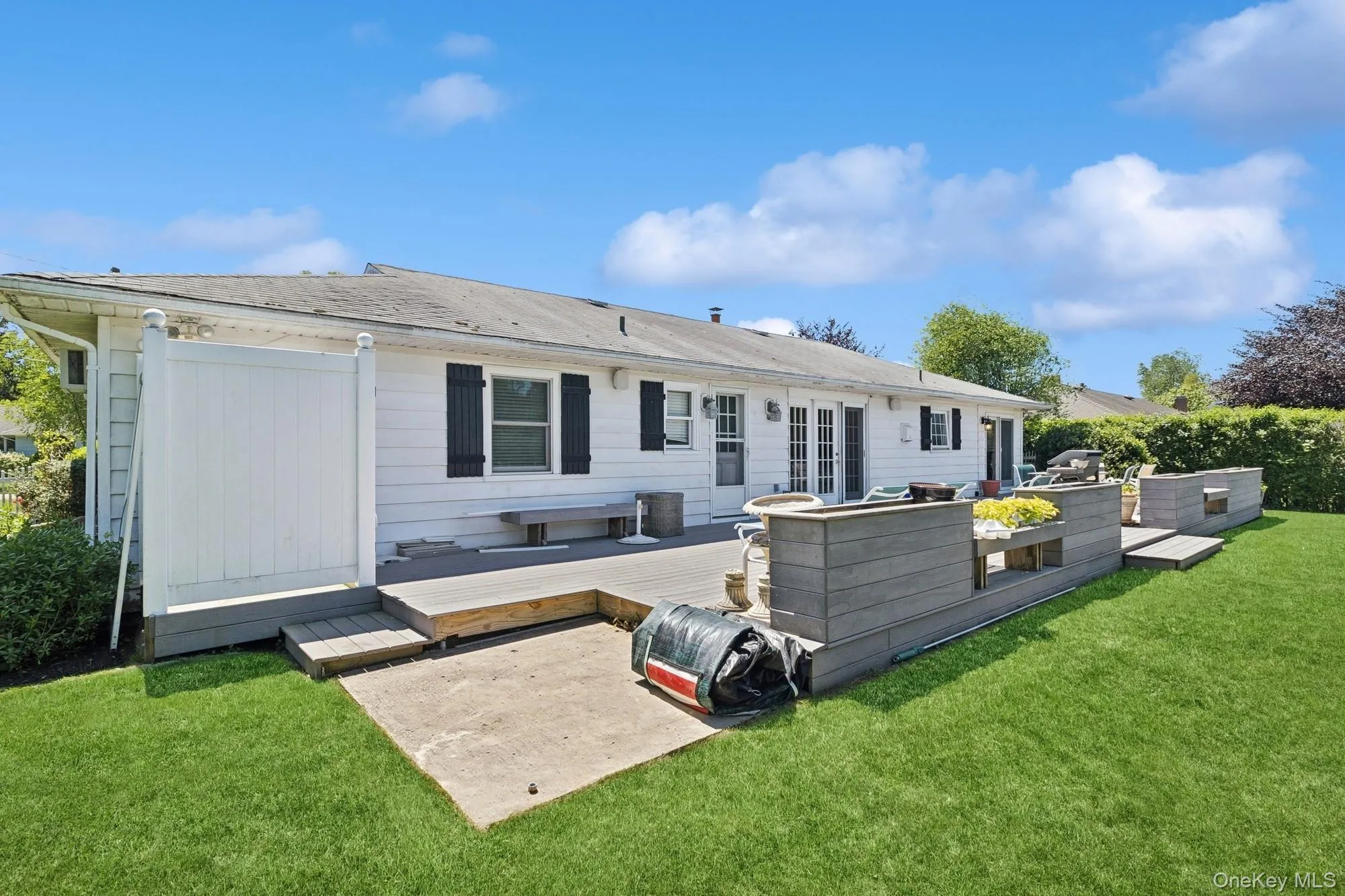 59 Wiltshire Street, Southampton, NY, 3 Bedrooms Bedrooms, 5 Rooms Rooms,2 BathroomsBathrooms,Residential Lease,For Rent,Wiltshire,0,1012774 59 Wiltshire Street, Southampton, NY, 3 Bedrooms Bedrooms, 5 Rooms Rooms,2 BathroomsBathrooms,Residential Lease,For Rent,Wiltshire,0,1012774